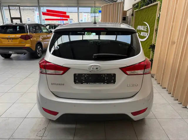 Hyundai Ix20 view 5
