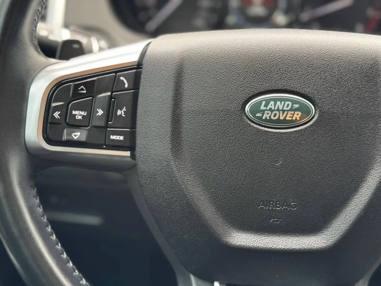 Land Rover Discovery Sport снимка Land Rover Discovery Sport