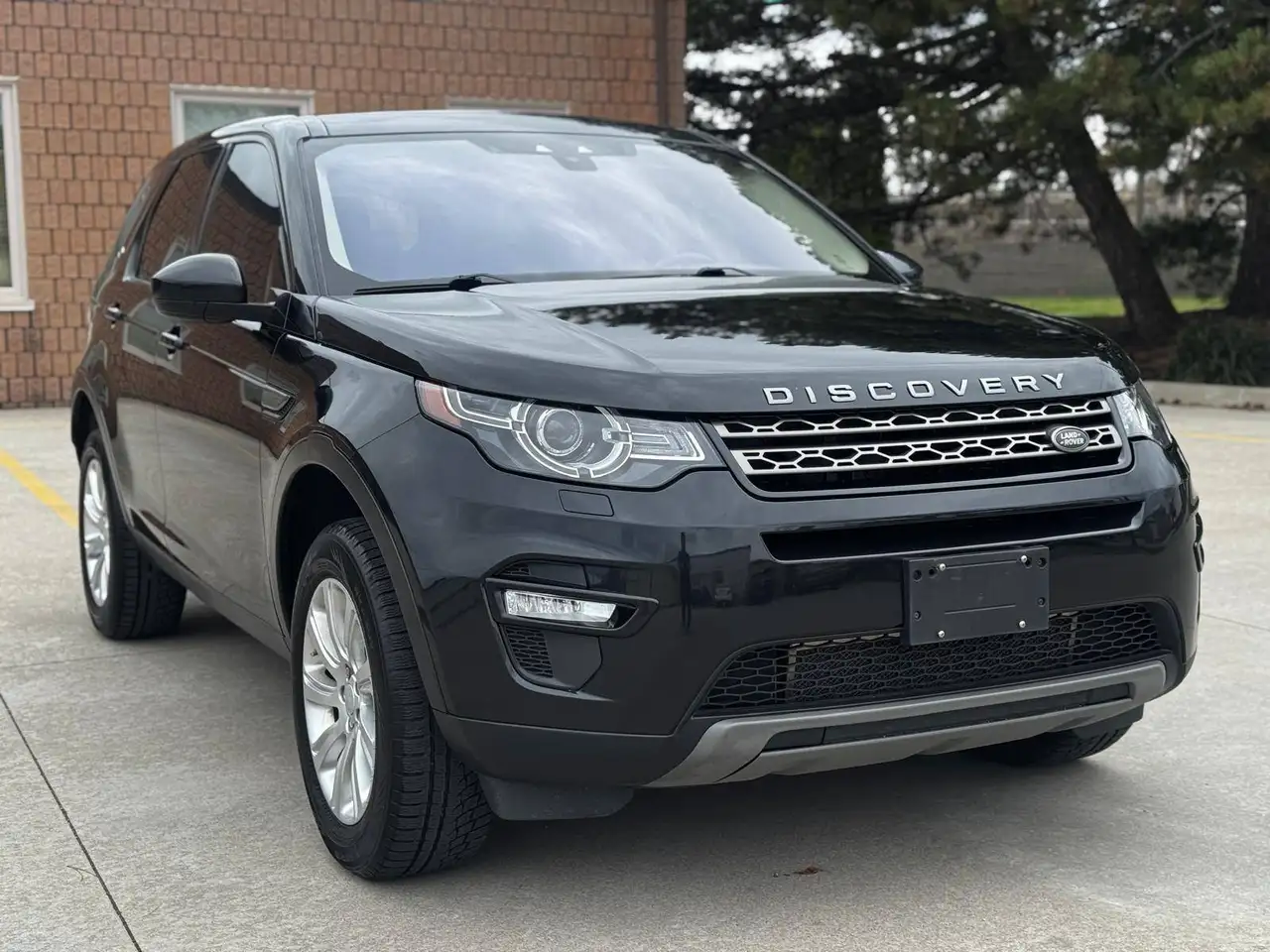 Land Rover Discovery Sport снимка Land Rover Discovery Sport