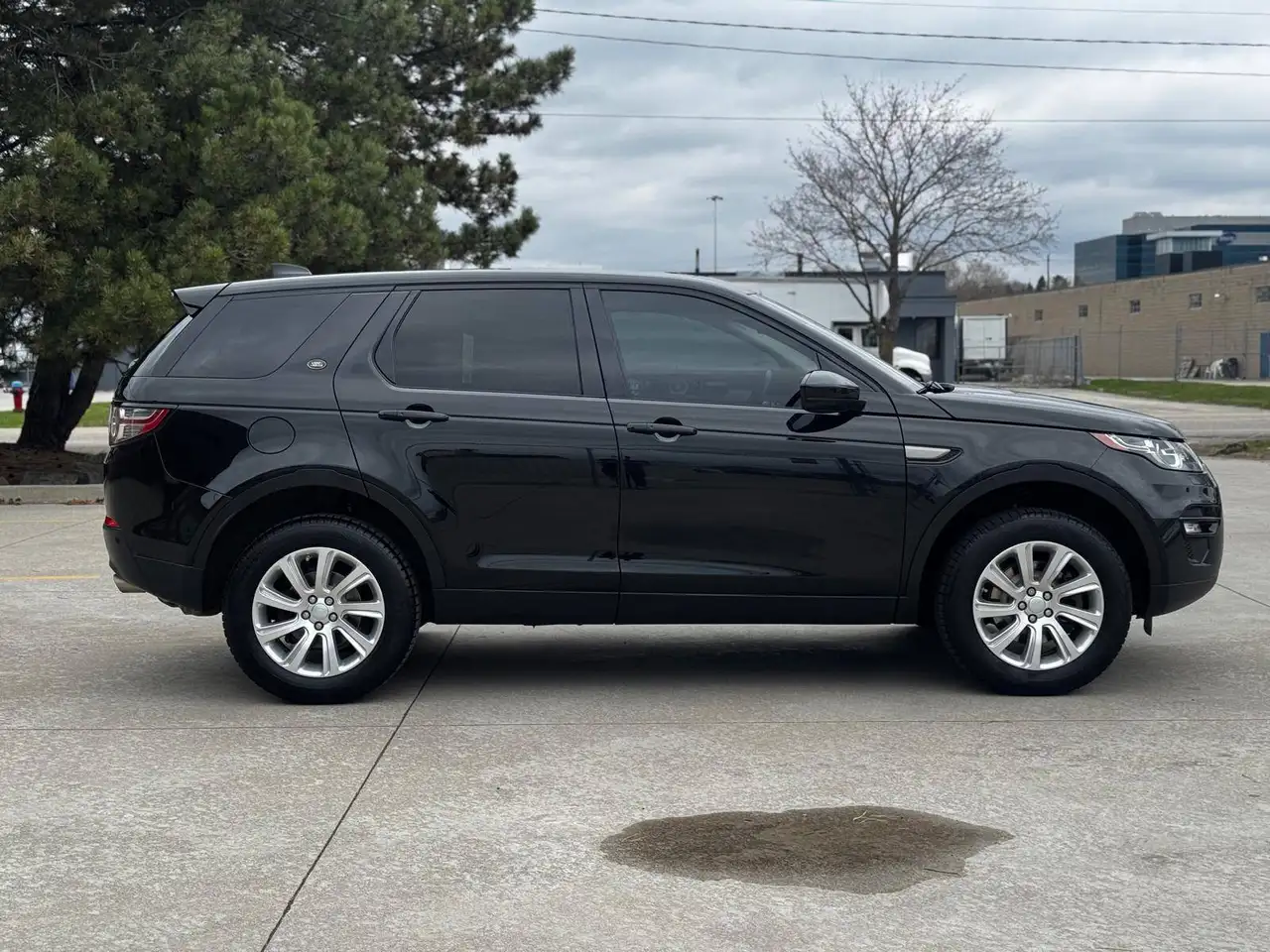 Land Rover Discovery Sport снимка Land Rover Discovery Sport