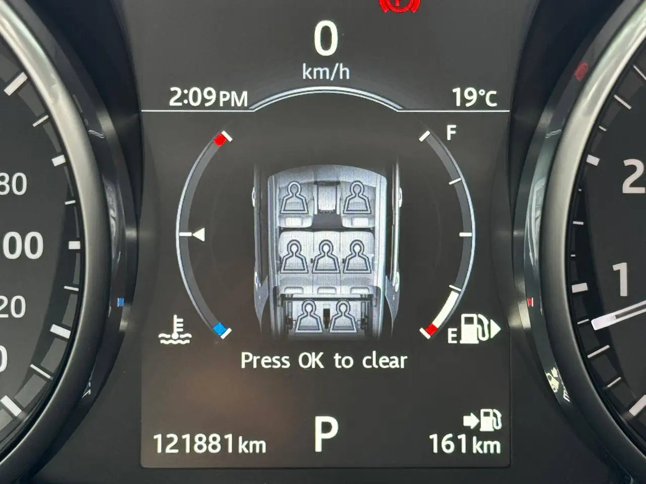 Land Rover Discovery Sport снимка Land Rover Discovery Sport