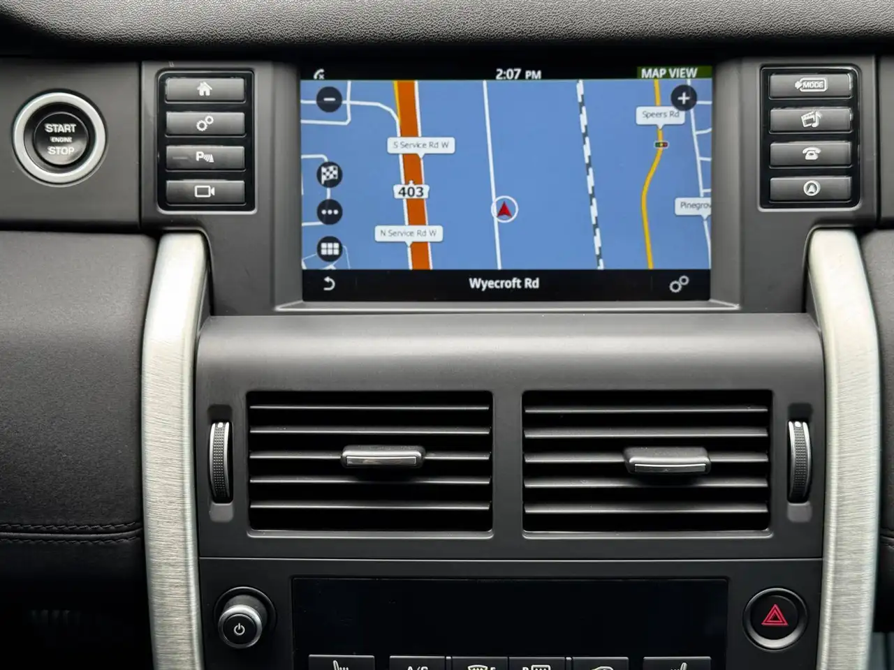 Land Rover Discovery Sport снимка Land Rover Discovery Sport