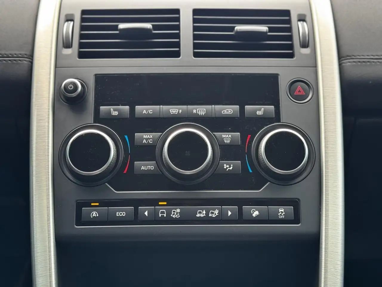 Land Rover Discovery Sport снимка Land Rover Discovery Sport