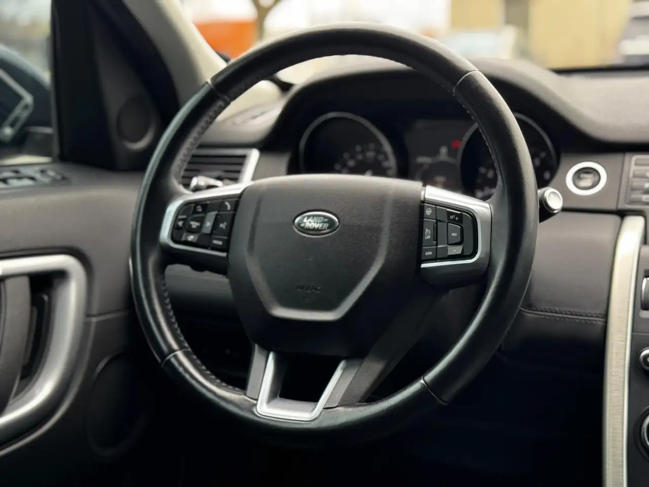 Land Rover Discovery Sport снимка Land Rover Discovery Sport