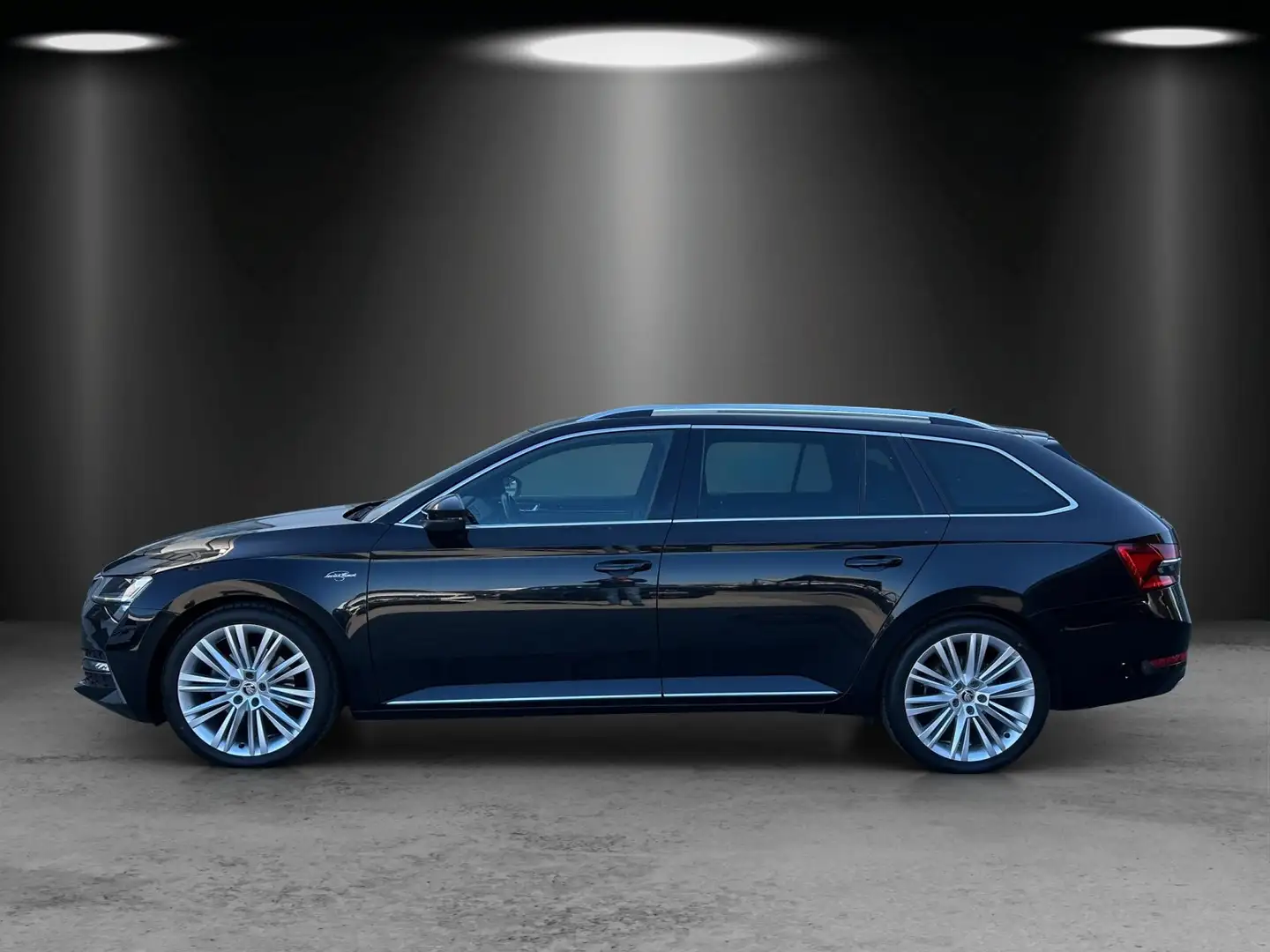 Skoda Superb Combi 2.0 TDI L&K/AHK/PANO-DACH/360°/ACC/ Noir - 2