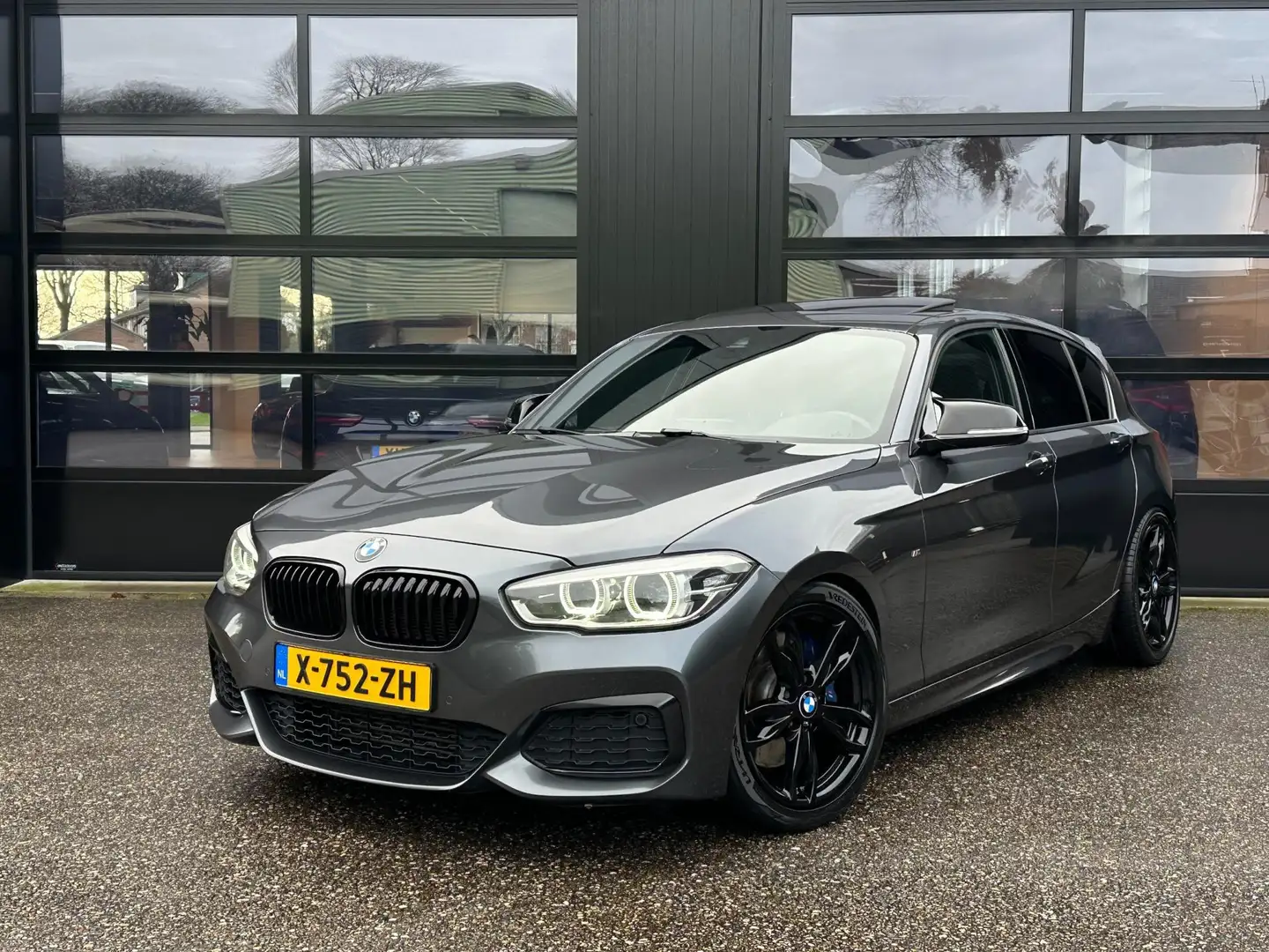 BMW 135 1-serie M135i xDrive Schuifdak Camera H&K AC Schni Gri - 1