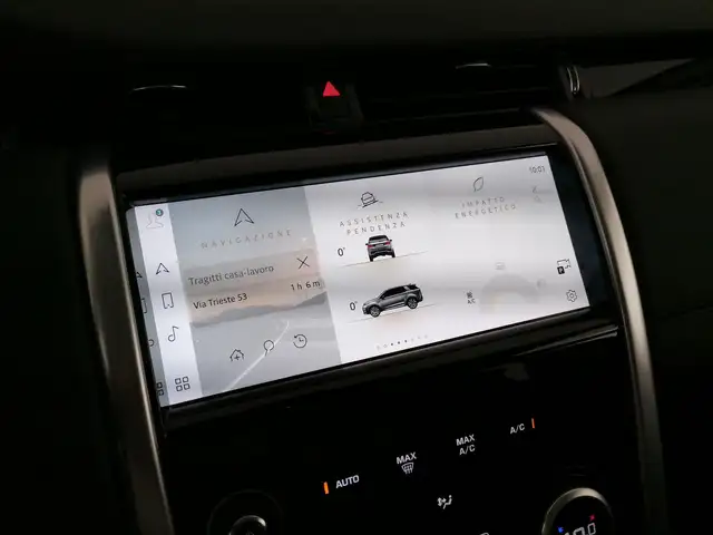 Land Rover Discovery Sport view 22