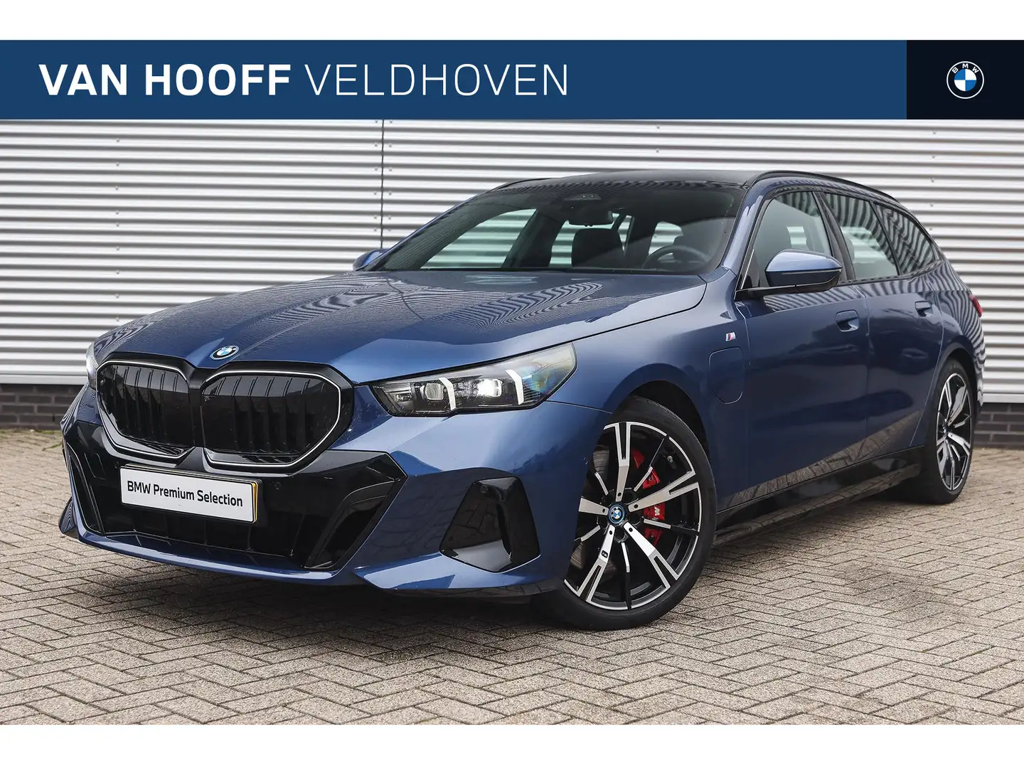 BMW 550 5 Serie Touring 550e xDrive M Sport Automaat / Tre Bleu - 1