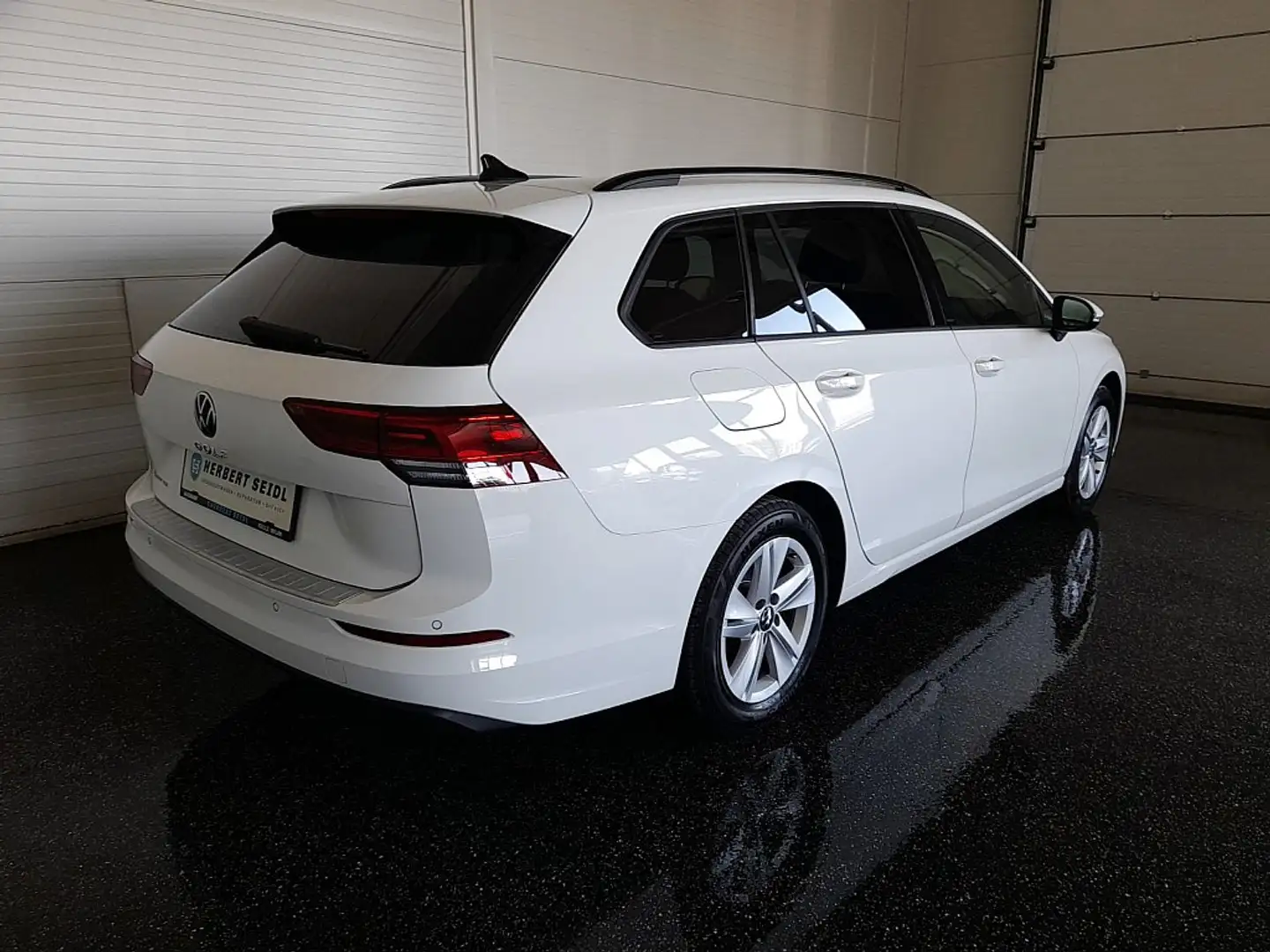 Volkswagen Golf Variant Golf VIII Variant LIFE 2,0 TDI DSG *VIRTUELL PR... Weiß - 2