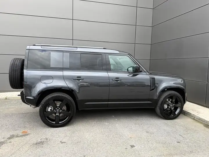 Land Rover Defender 2026, foto 6