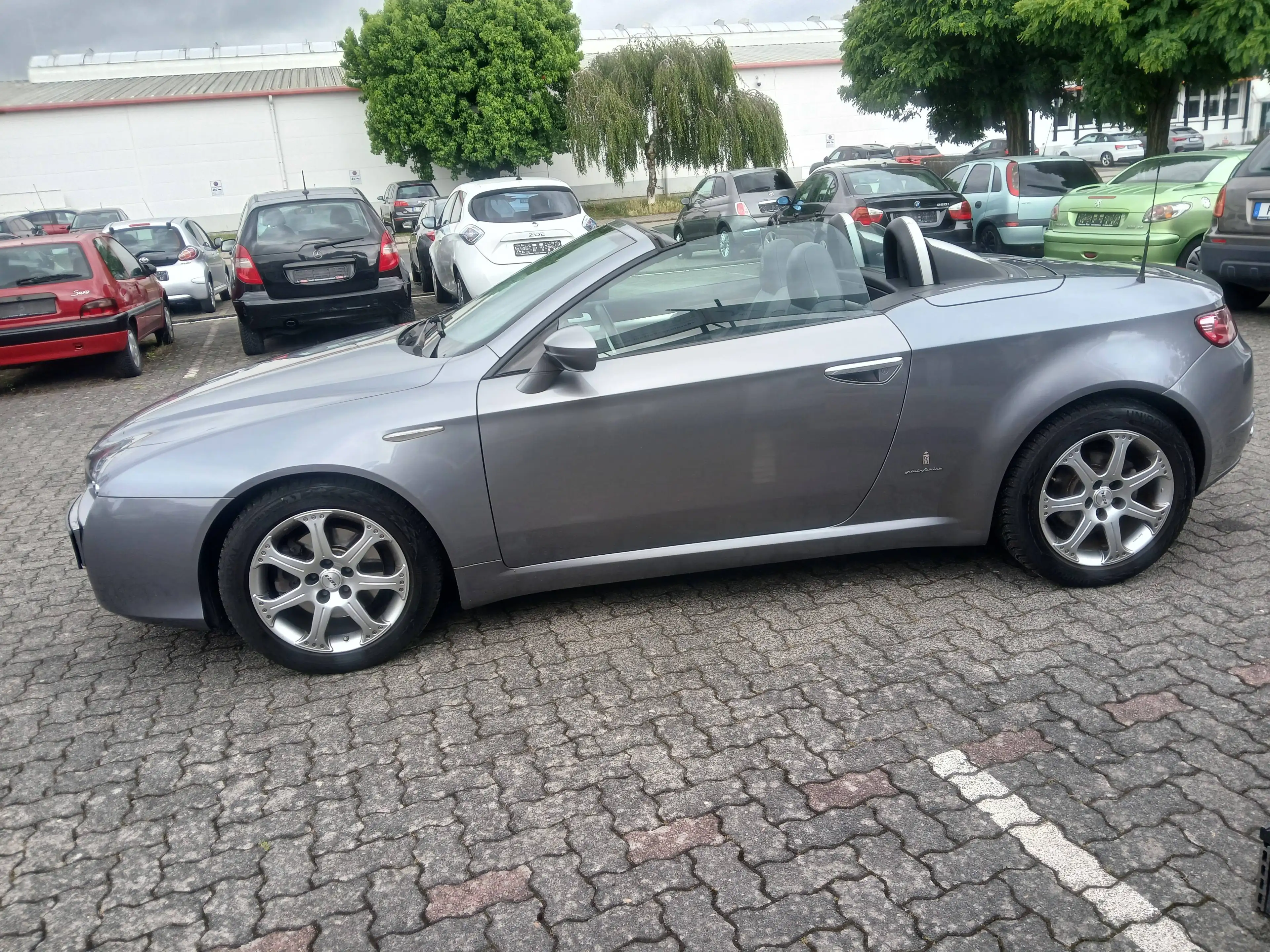 Alfa Romeo Spider 2.2 JTS 16V Exclusive — photo 2