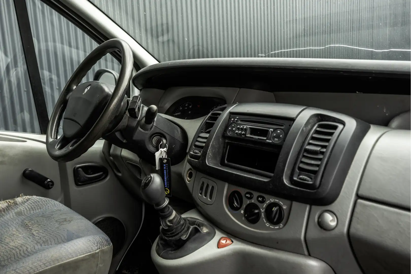 Renault Trafic 1.9 dCi L2H1 | 3-Zits | Imperiaal | Inrichting | A Alb - 2