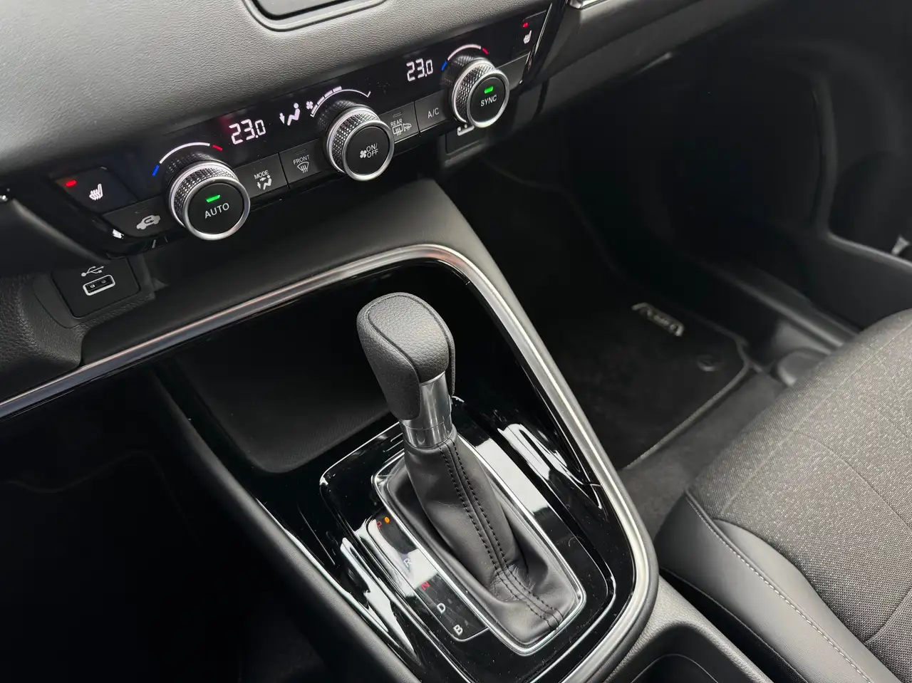 Honda HR-V HR-V 1.5 e:HEV Hybrid Advance | Allwetterreifen 16