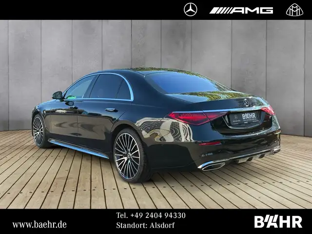 Mercedes-Benz S-Class view 3