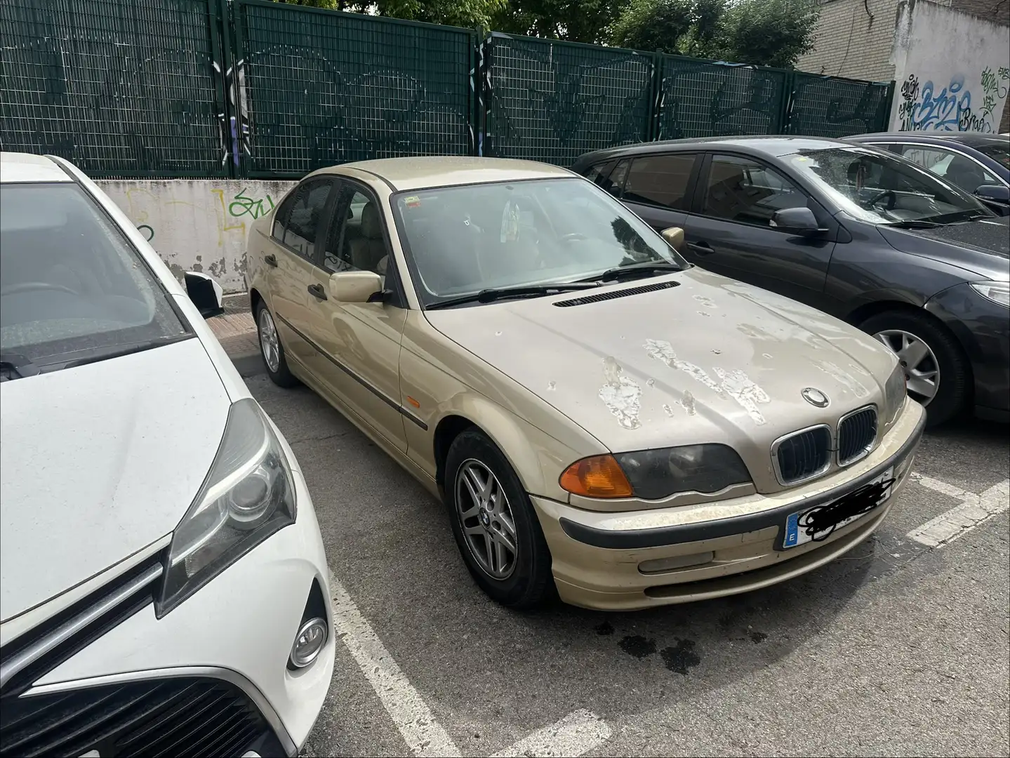 BMW 320 320d Touring Oro - 1