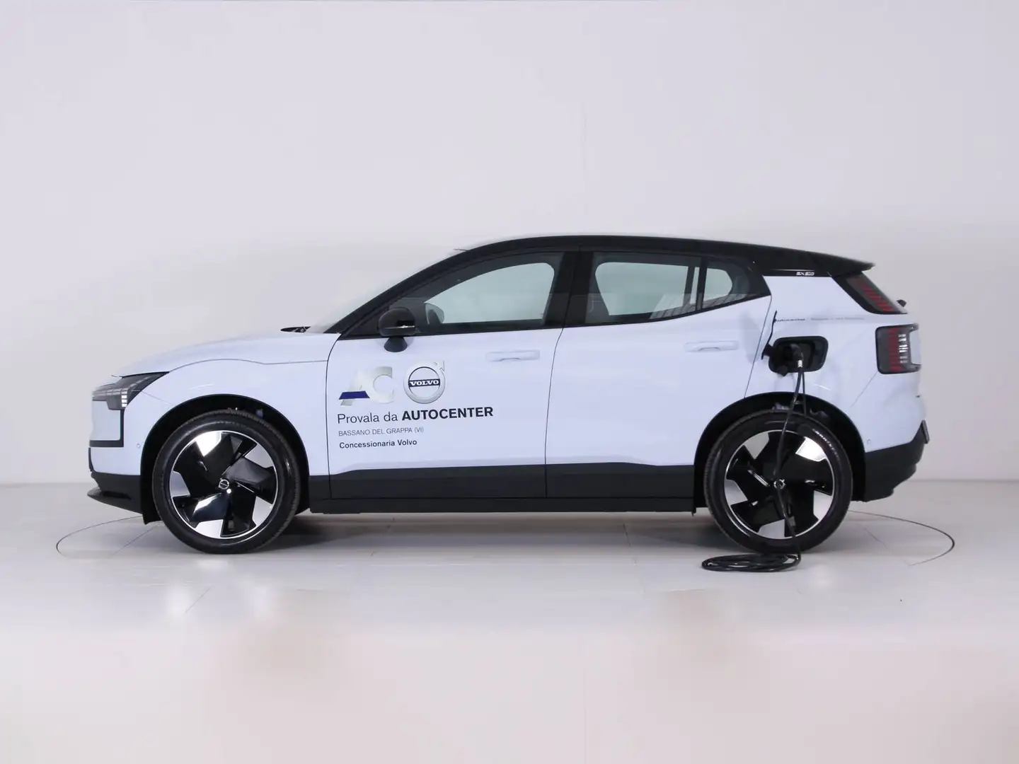 Volvo EX30 EX30 Single Motor Extended Range Ultra rwd Blu/Azzurro - 2