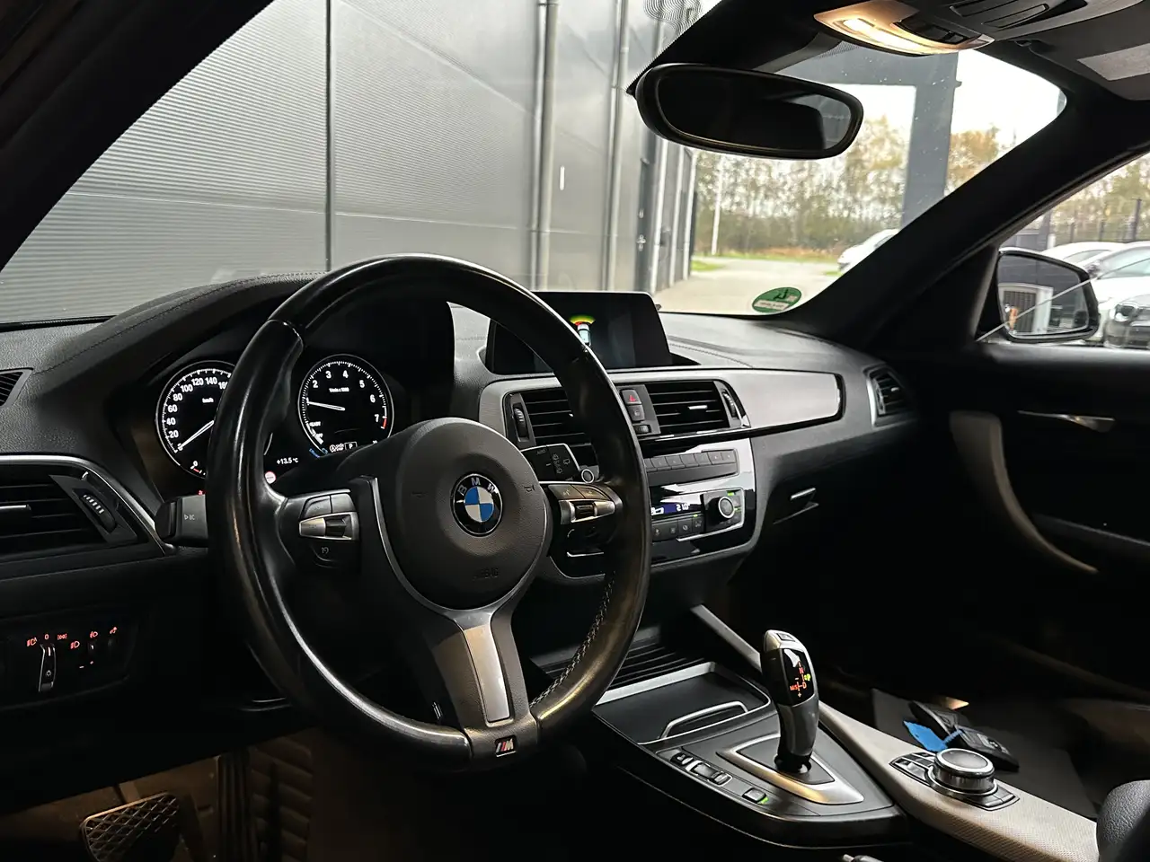 BMW 118 — photo 35 sur 43