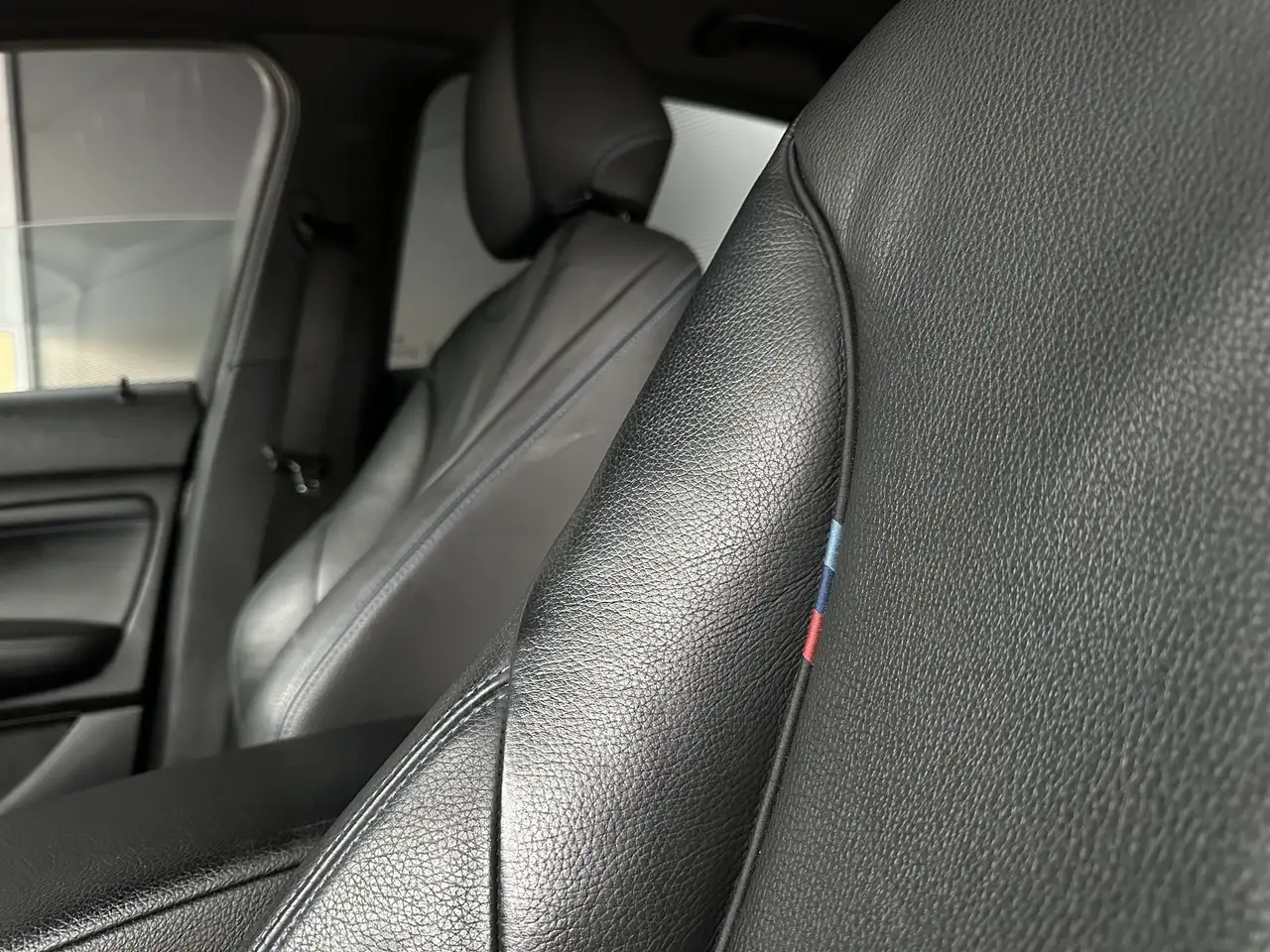 BMW 118 — photo 18 sur 43