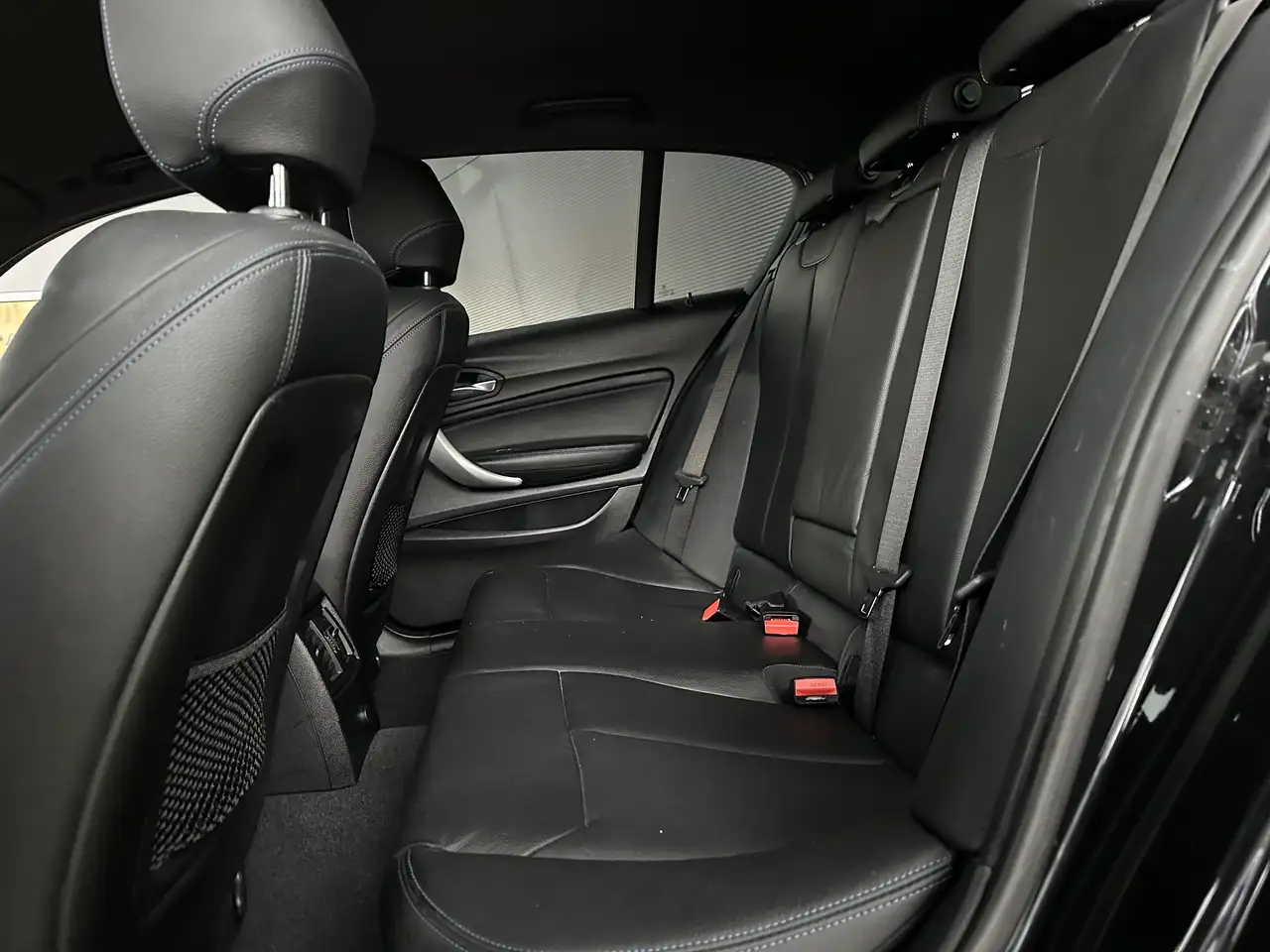 BMW 118 — photo 8 sur 43