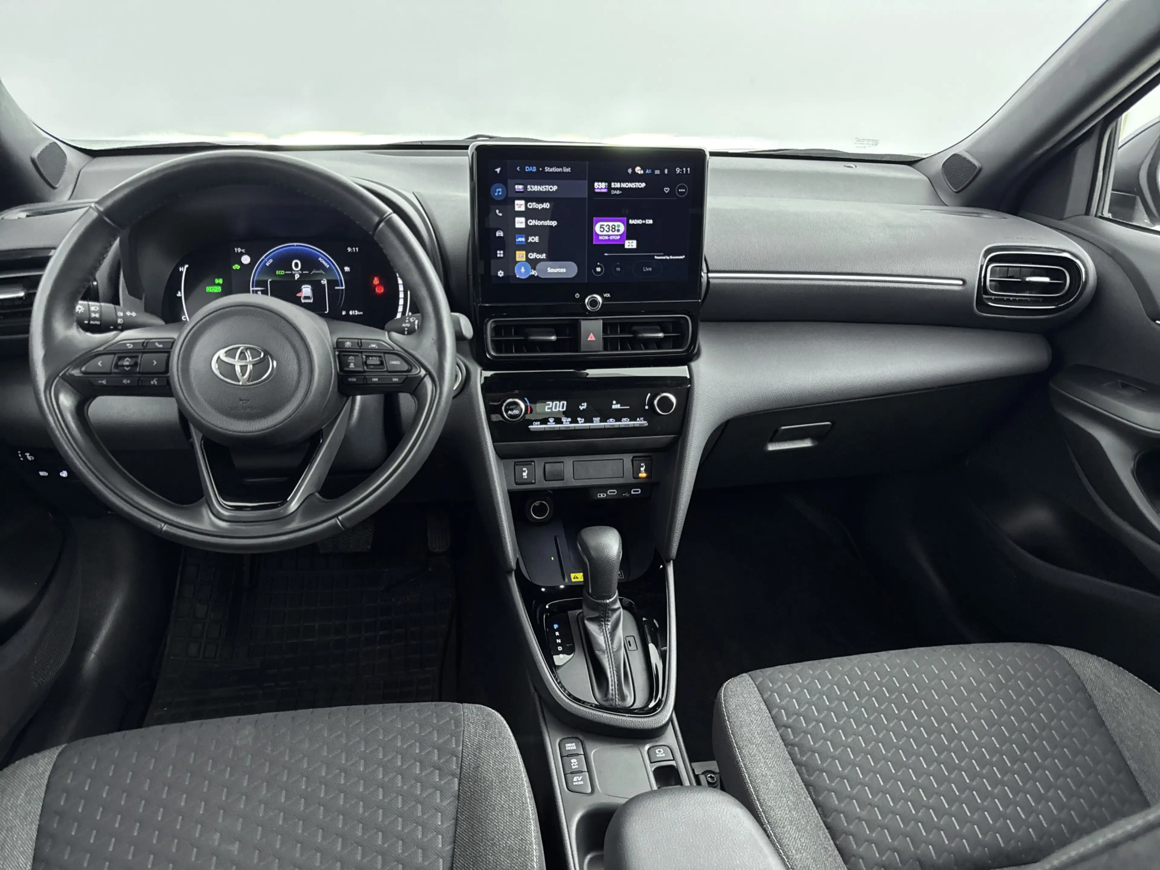 Toyota Yaris Cross 1.5 Hybrid 115 Dynamic | Voorruit-Stuur-Stoelverwa — photo 4
