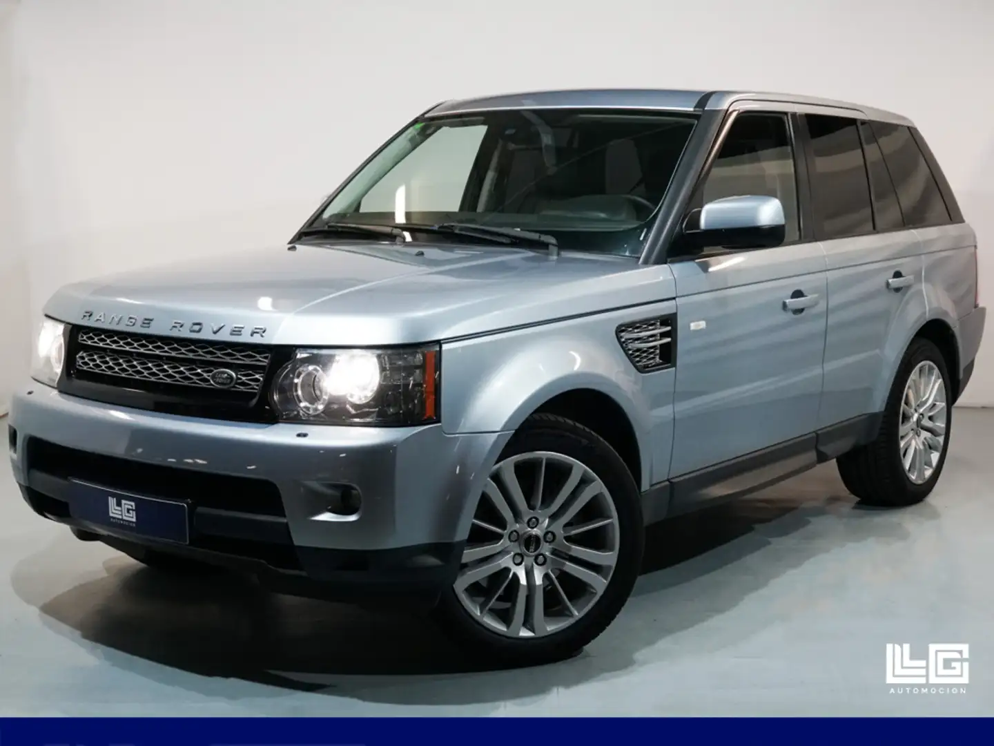 Land Rover Range Rover Sport 3.0SDV6 HSE Aut. Сірий - 2