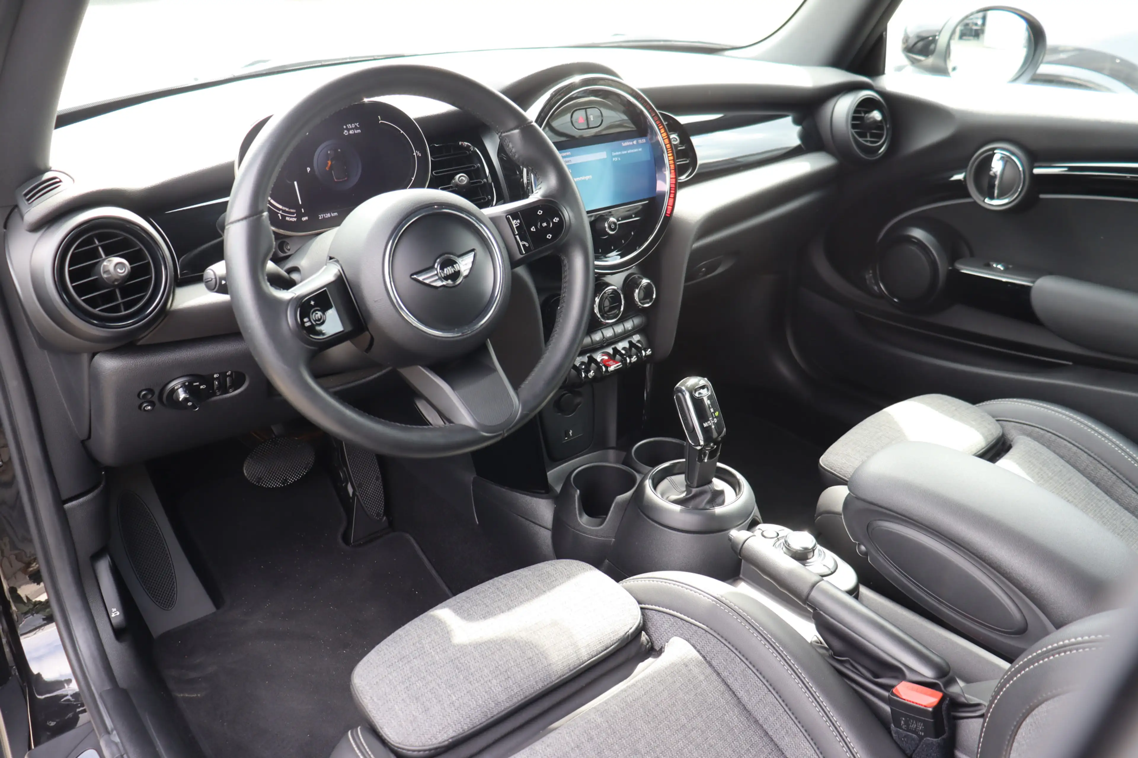 MINI Cooper S Cabrio Classic Automaat / Sportstoelen / Achteruitrijcame — photo 11