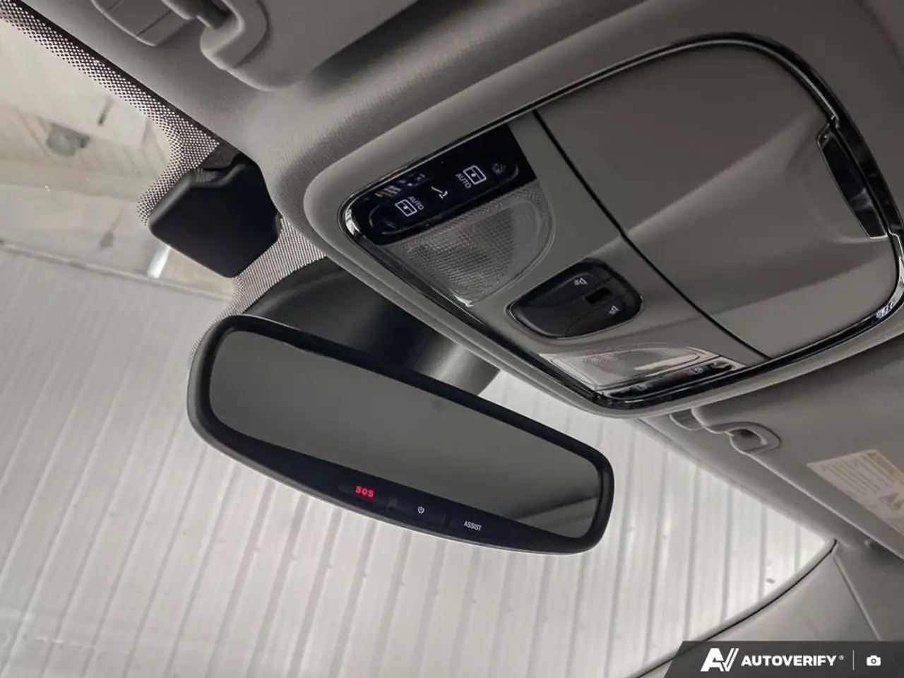 Jeep Cherokee photo Jeep Cherokee