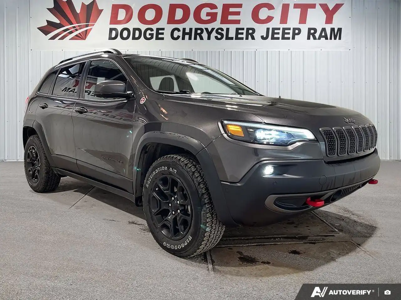 Jeep Cherokee photo Jeep Cherokee