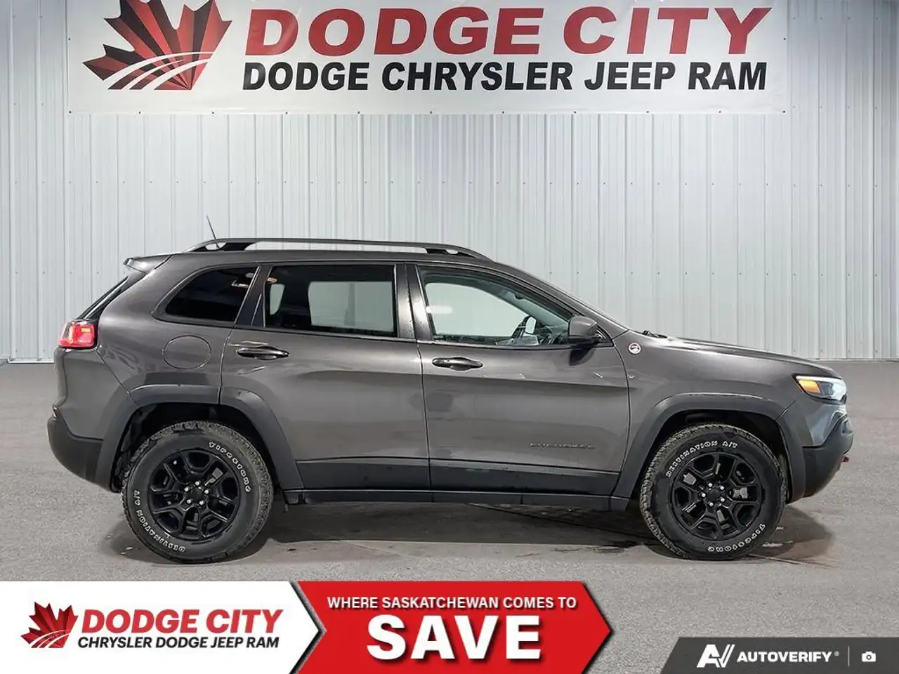 Jeep Cherokee снимка Jeep Cherokee