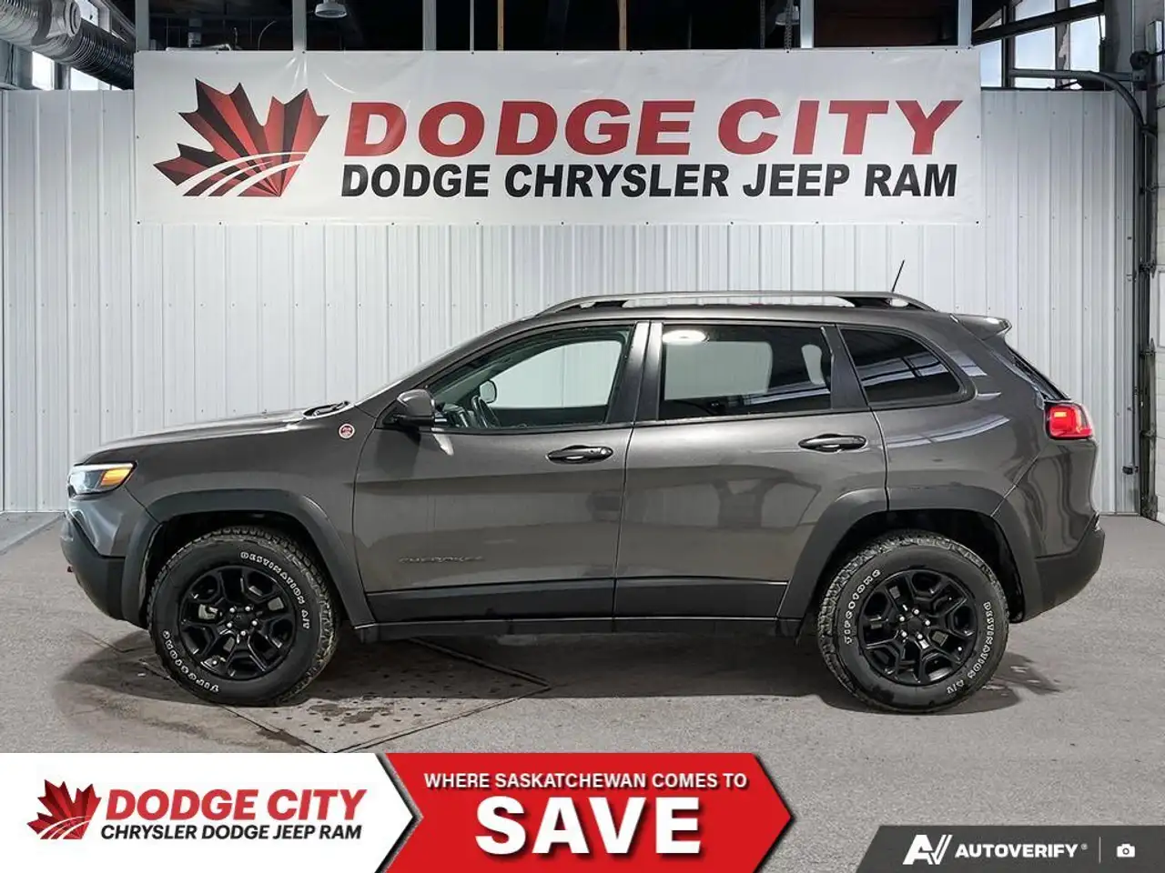 Jeep Cherokee снимка Jeep Cherokee