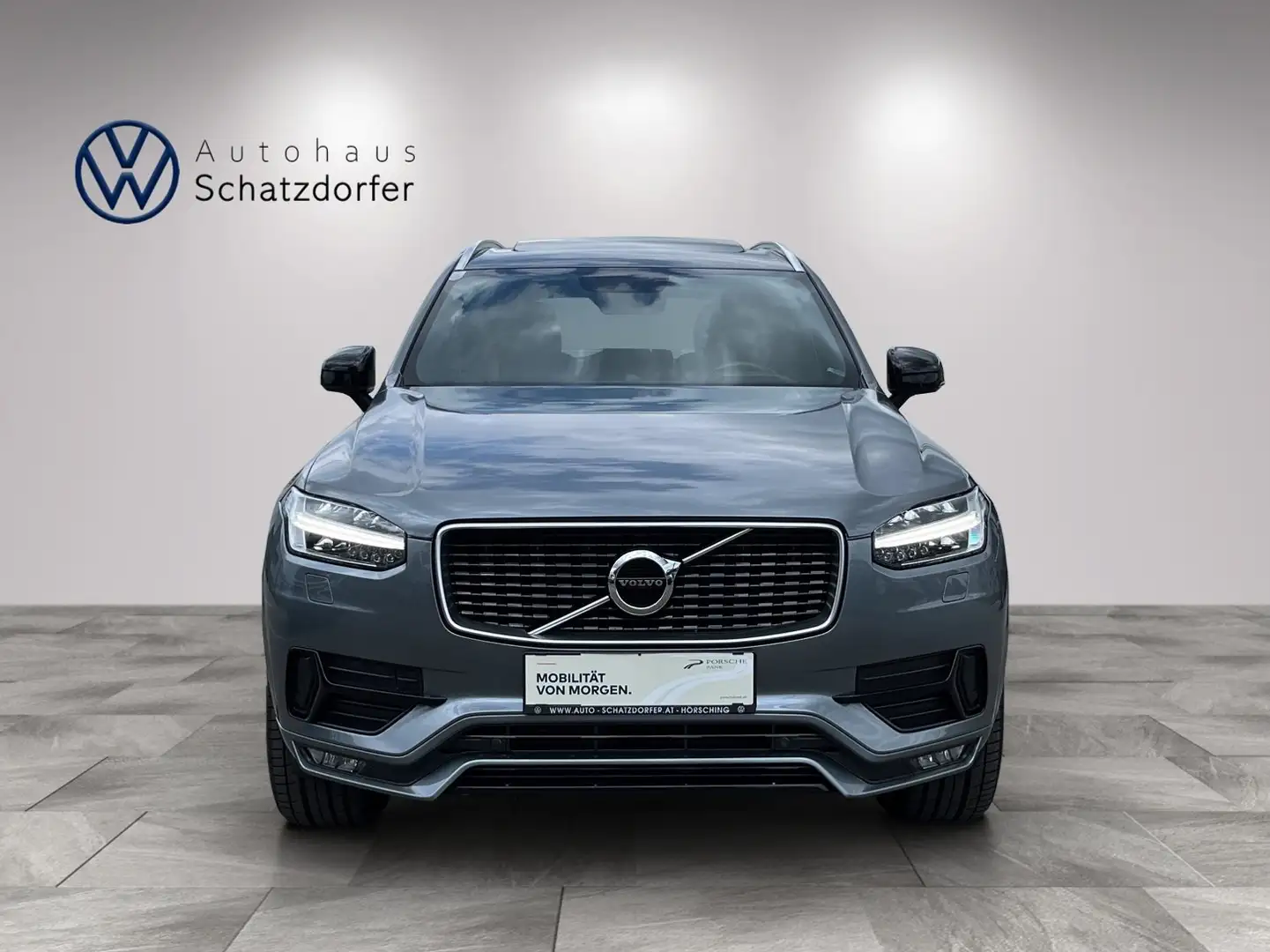 Volvo XC90 D5 AWD R-Design Grau - 2