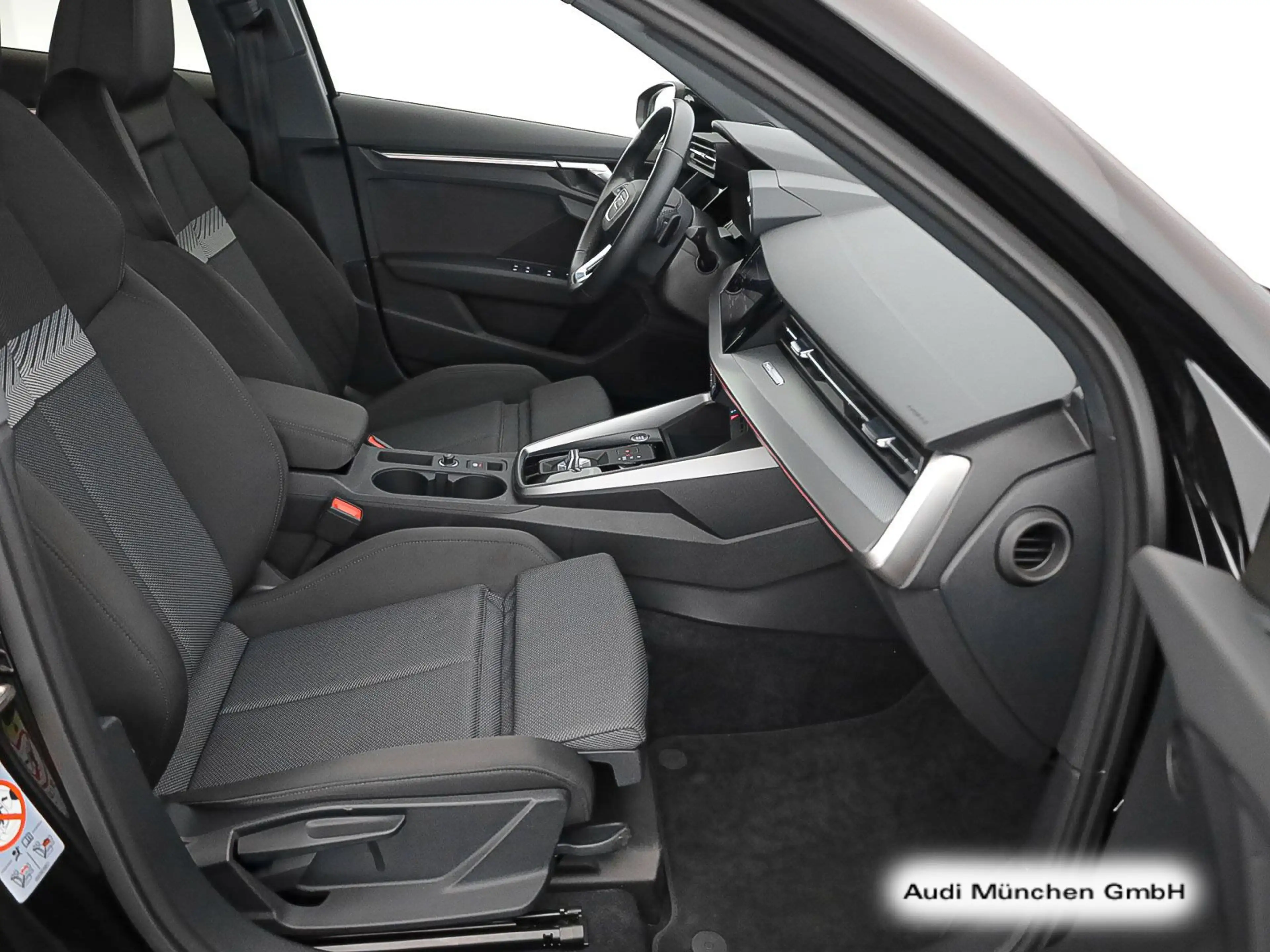 Audi A3 35 TFSI S tronic HuD/Kamera/Navi+ — photo 13