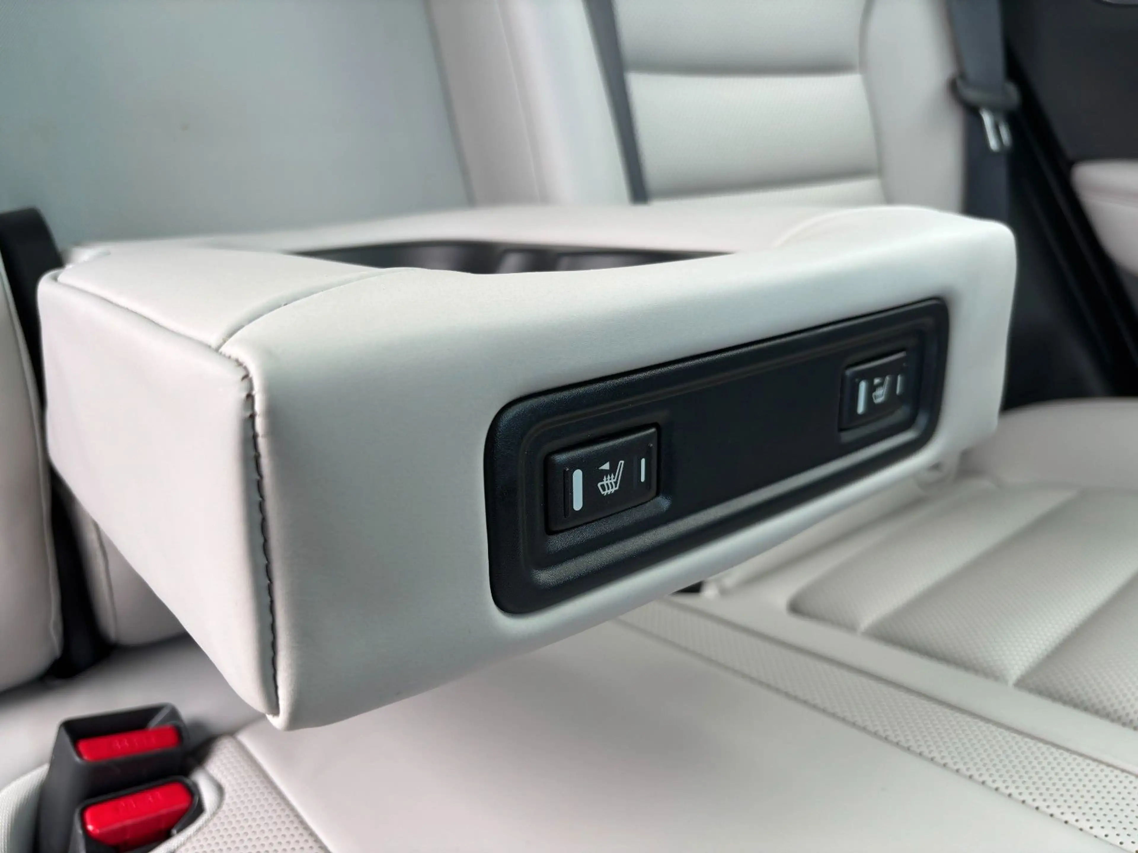 Renault Koleos TCe 160 EDC GPF Initiale Paris — photo 13