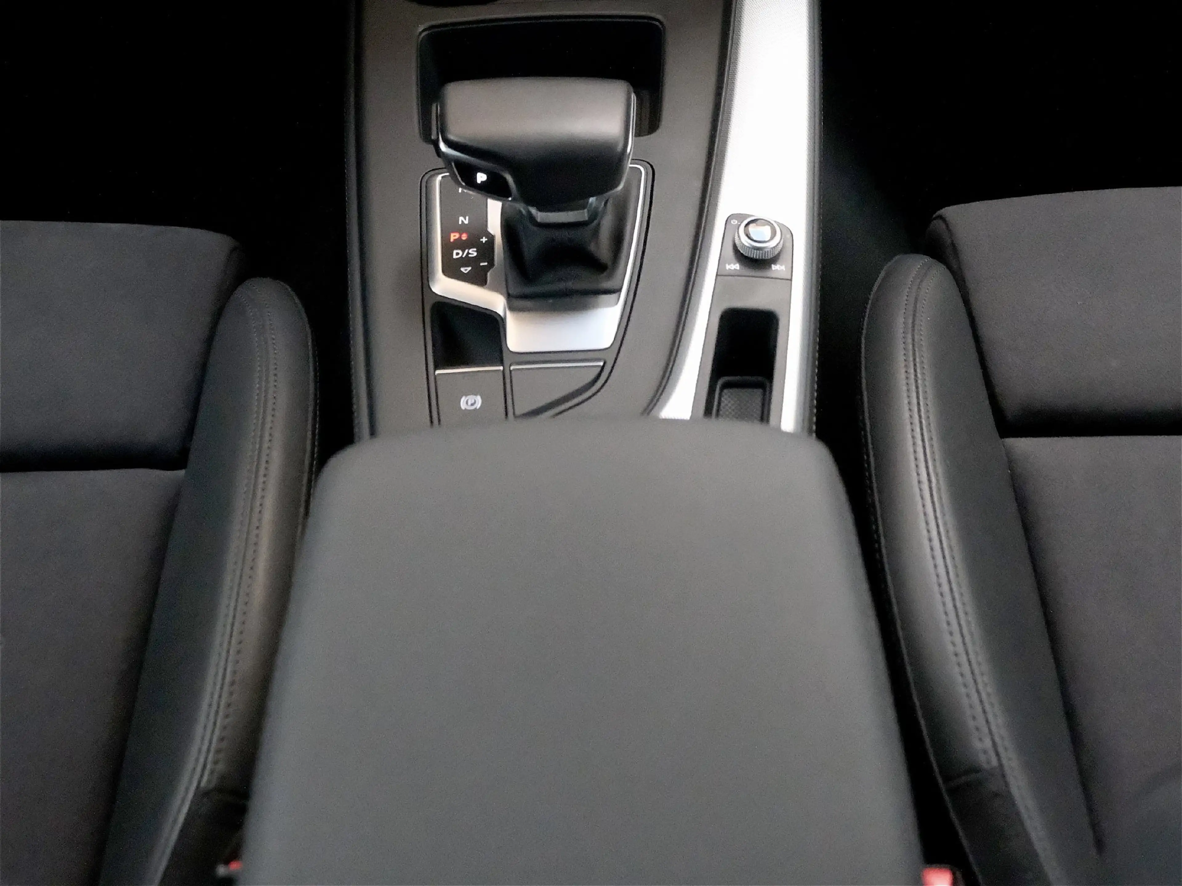 Audi A4 allroad Quattro 40 TDI Navi /1.Hand — photo 13