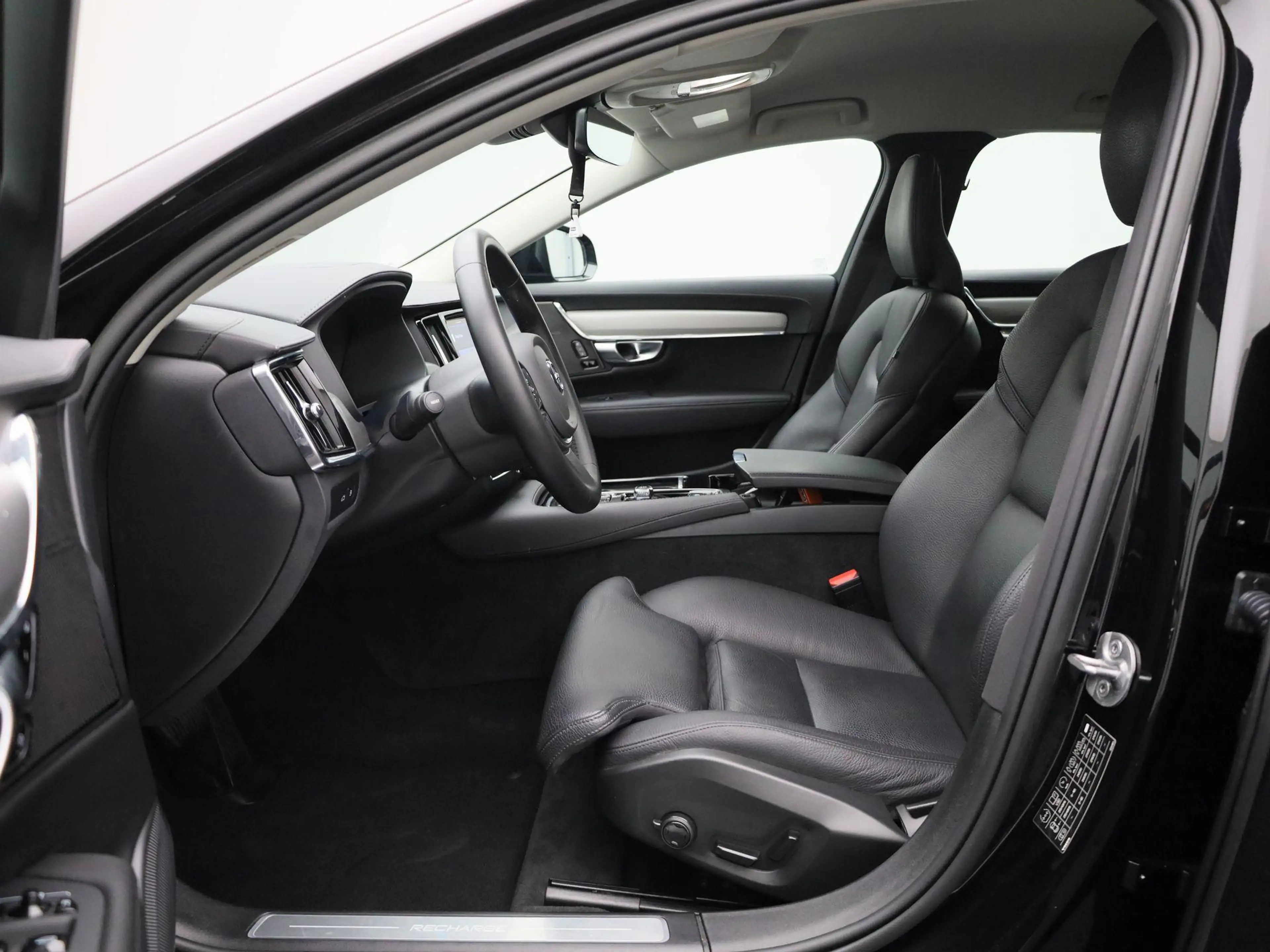 Volvo V90 T6 PHEV Plus Dark Aut. | Apple Carplay / Android A — photo 11