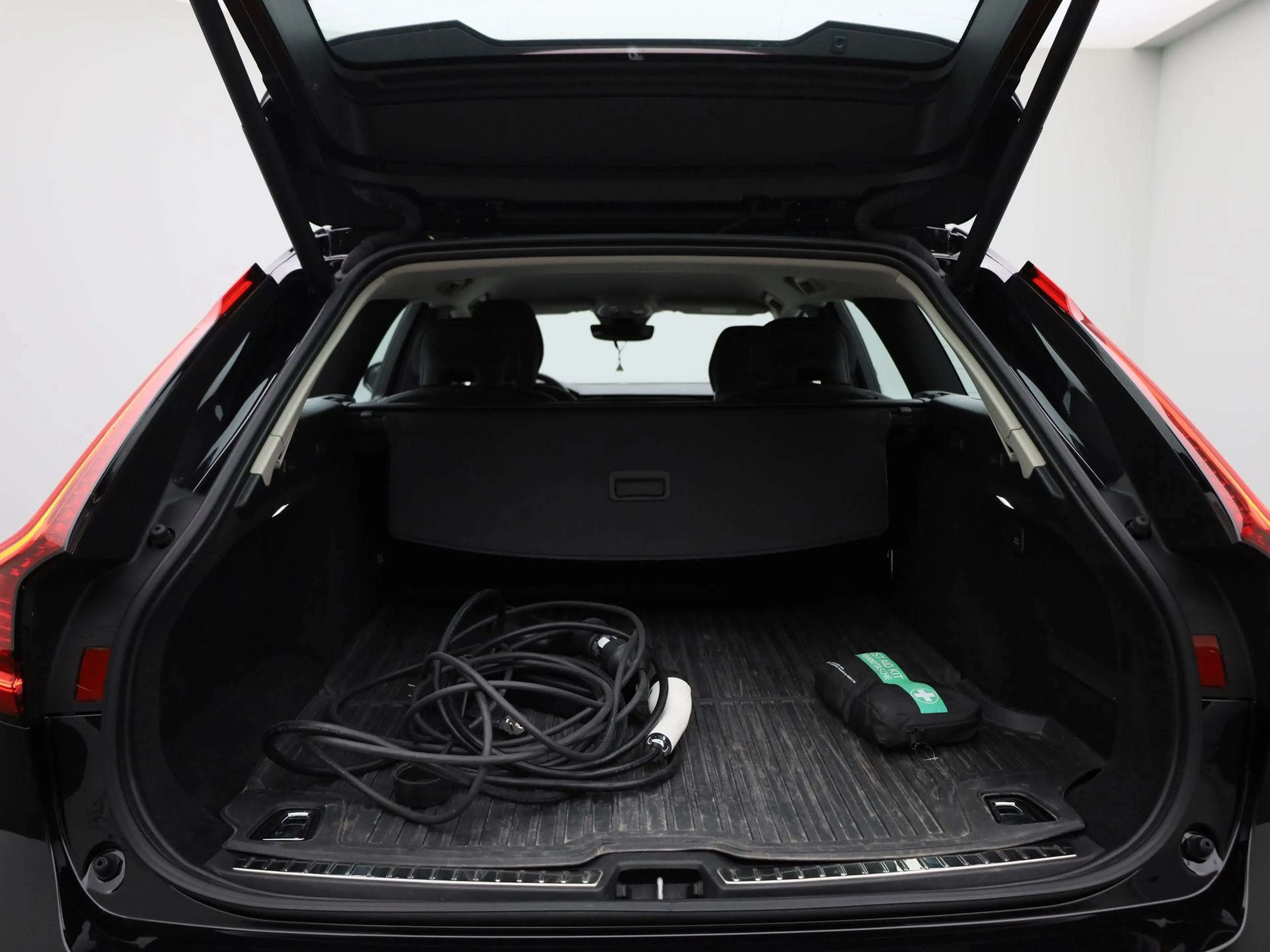 Volvo V90 T6 PHEV Plus Dark Aut. | Apple Carplay / Android A — photo 14