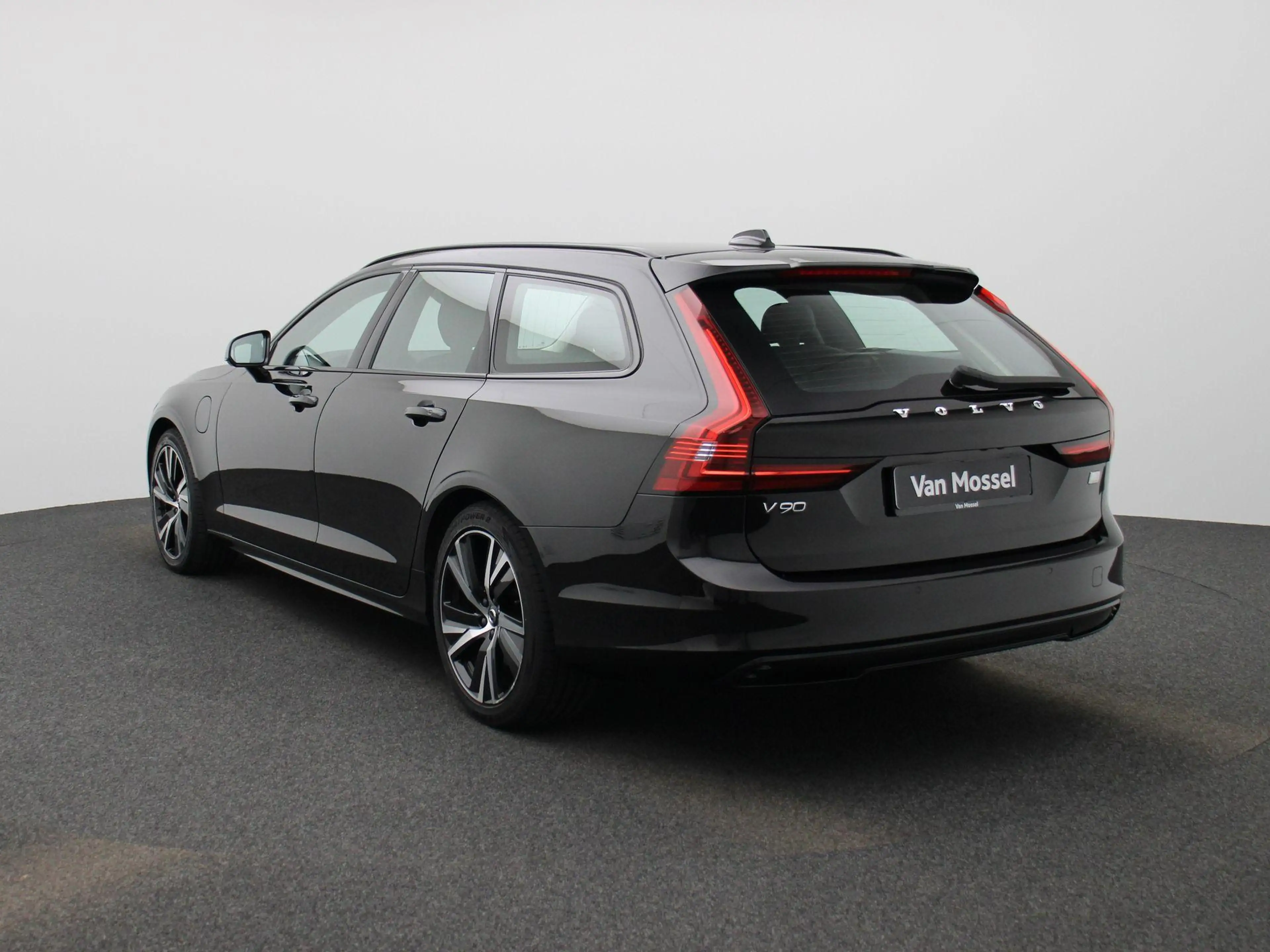 Volvo V90 T6 PHEV Plus Dark Aut. | Apple Carplay / Android A — photo 2