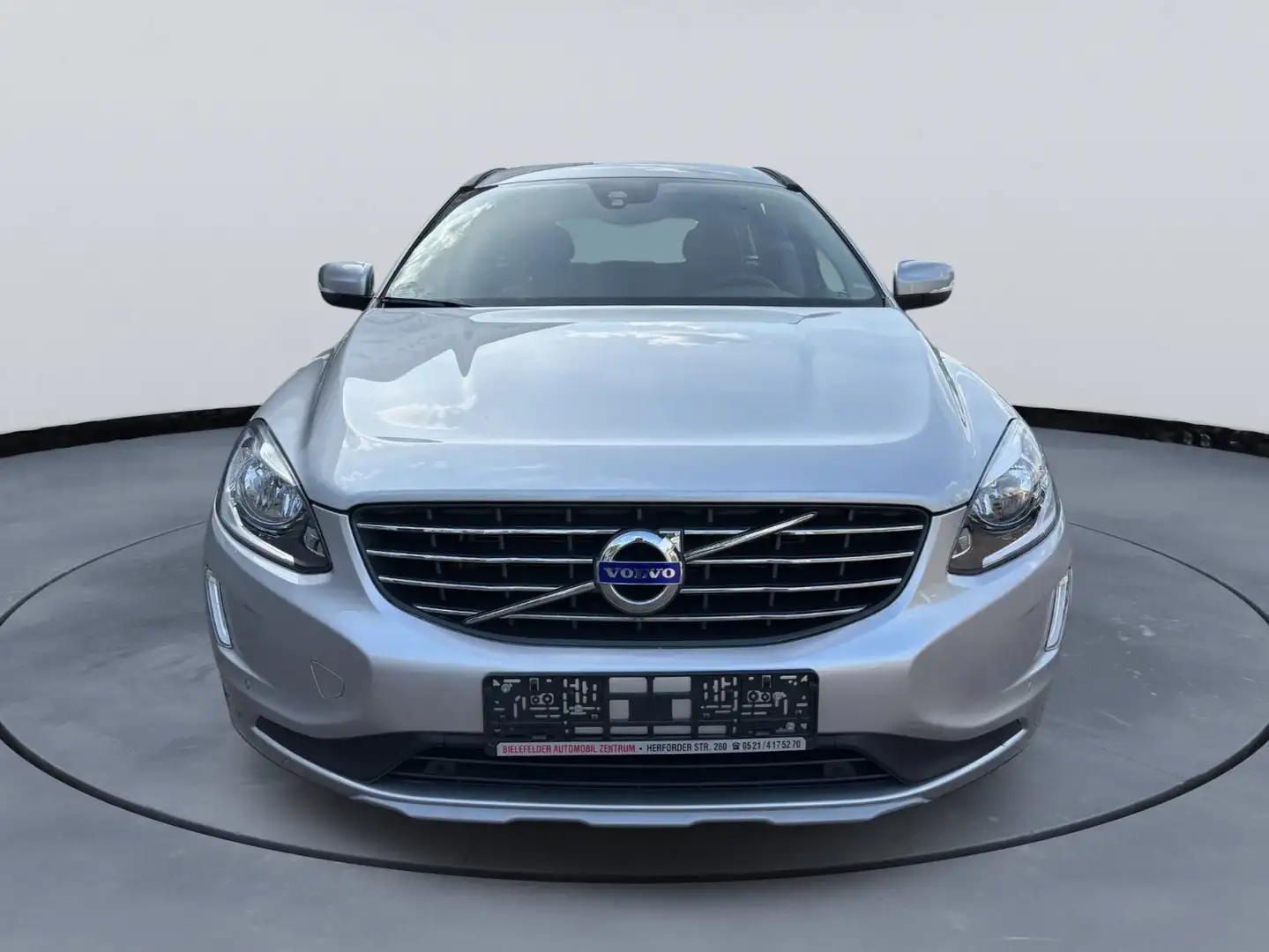 Volvo XC60 Momentum/Kamera/LED/Business/Winter/Fam. Paket Grau - 2