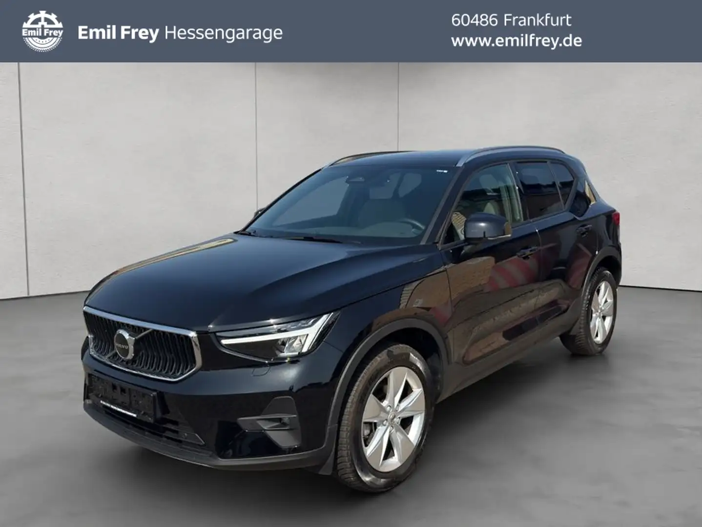 Volvo XC40 XC40 B3 Aut LED Google-Maps Kamera PDCv+h AHK Schwarz - 1
