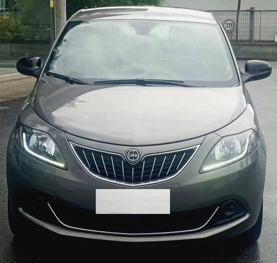 Lancia Ypsilon Ypsilon 1.0 FireFly Hybrid 70 Cv Silver S&S Grigio - 1