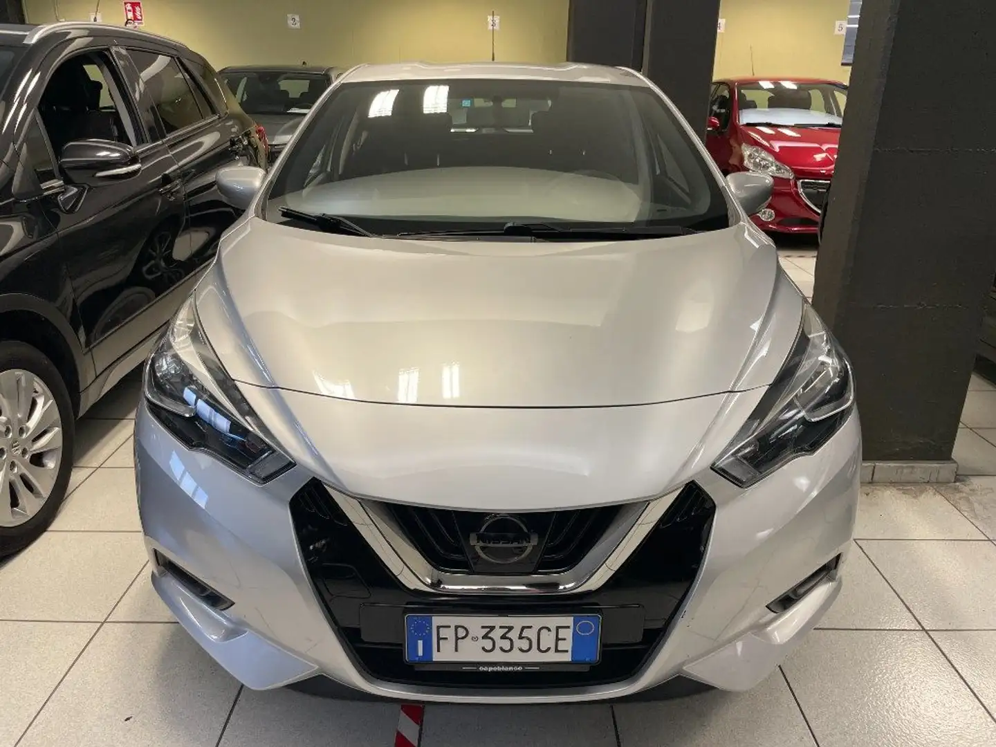 Nissan Micra 1.0L 12V 5 porte Acenta+APPLE CAR PLAY Argento - 2