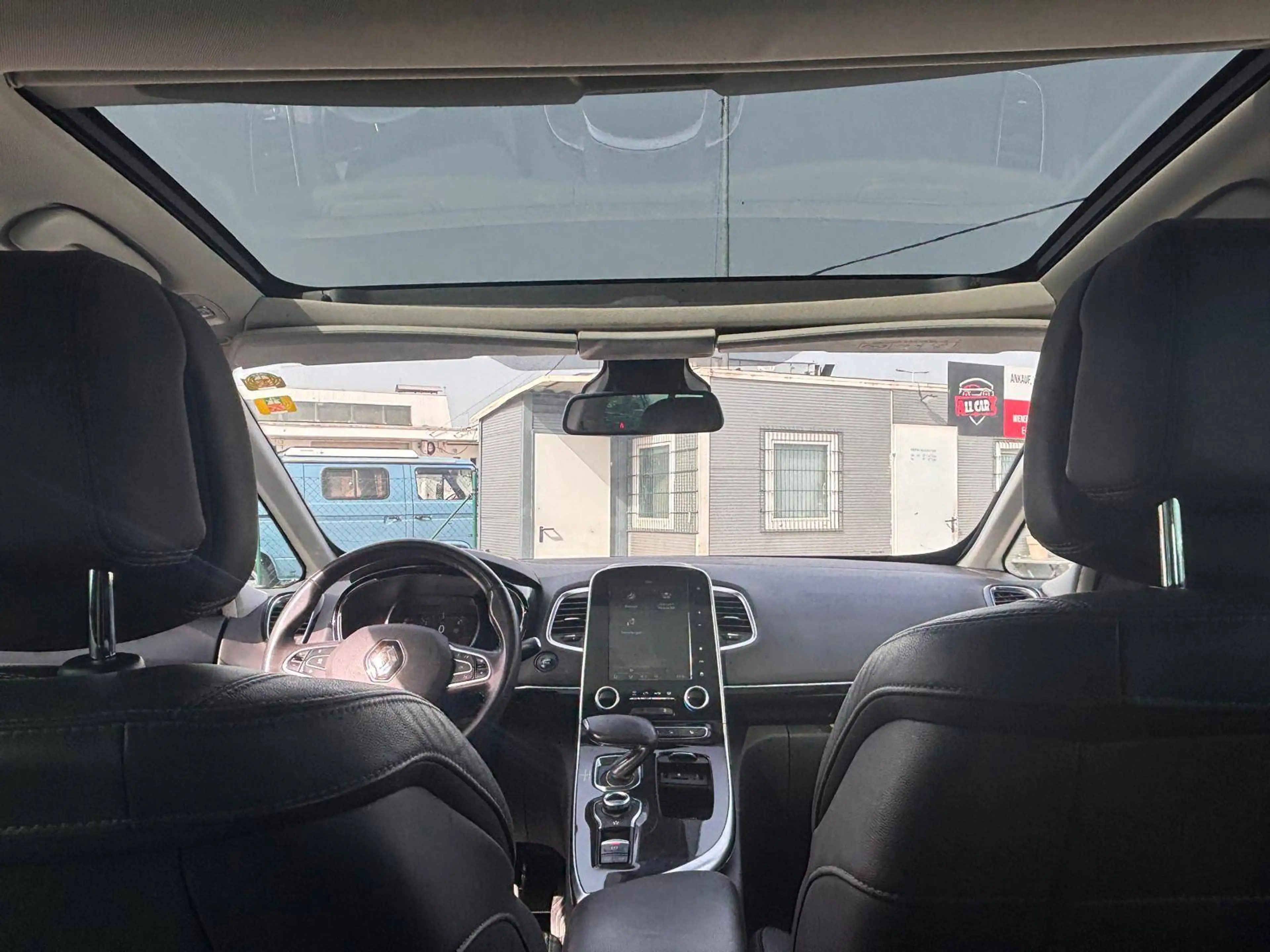 Renault Espace Espace Initiale Paris Energy dCi 160 EDC Initiale Paris — photo 9