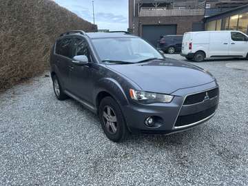 Outlander 2.2 DI-D Nomad DPF 4X4