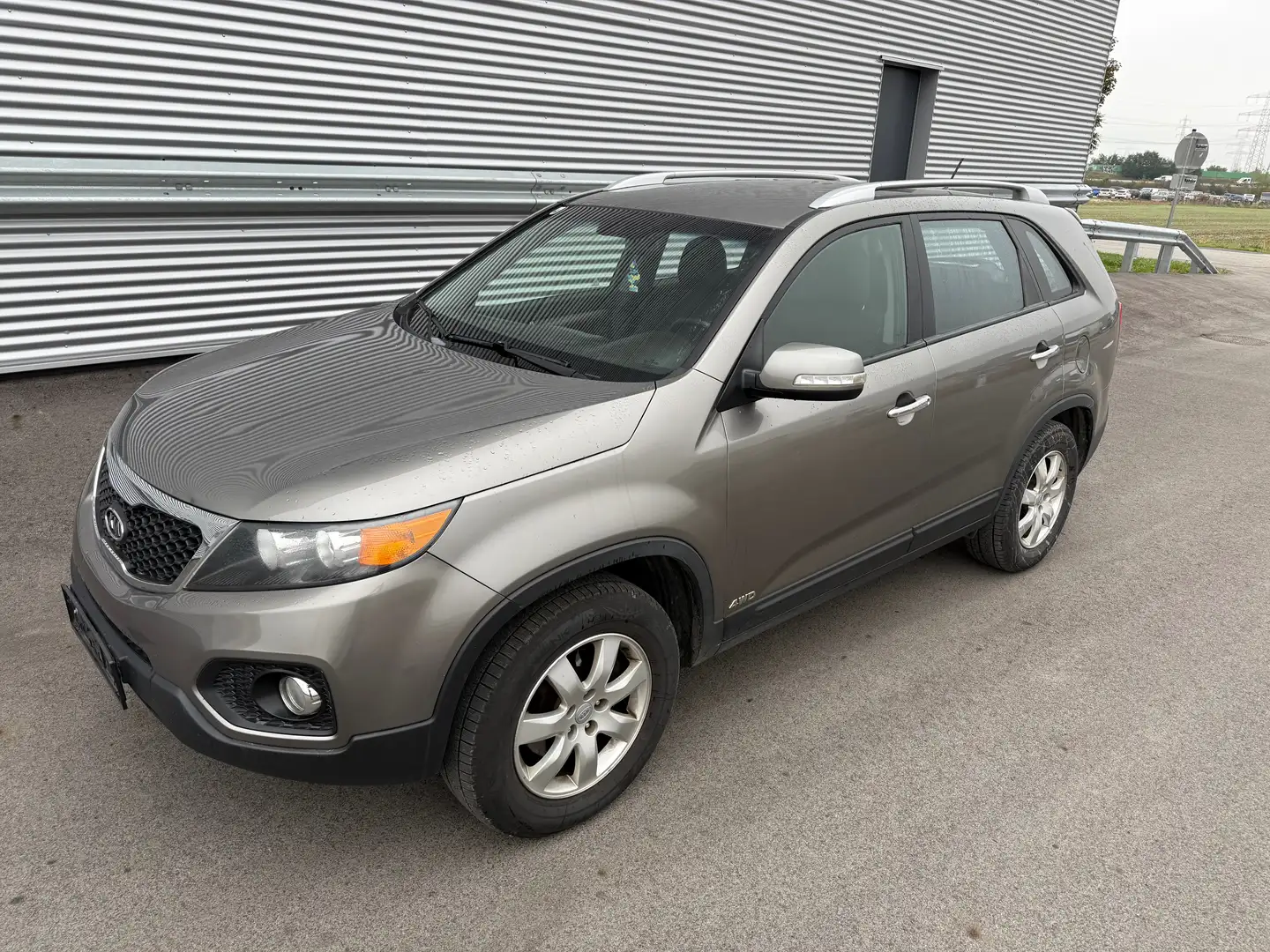 Kia Sorento 2,2 CRDi Active DPF 4WD Aut. ID:61 Gris - 1