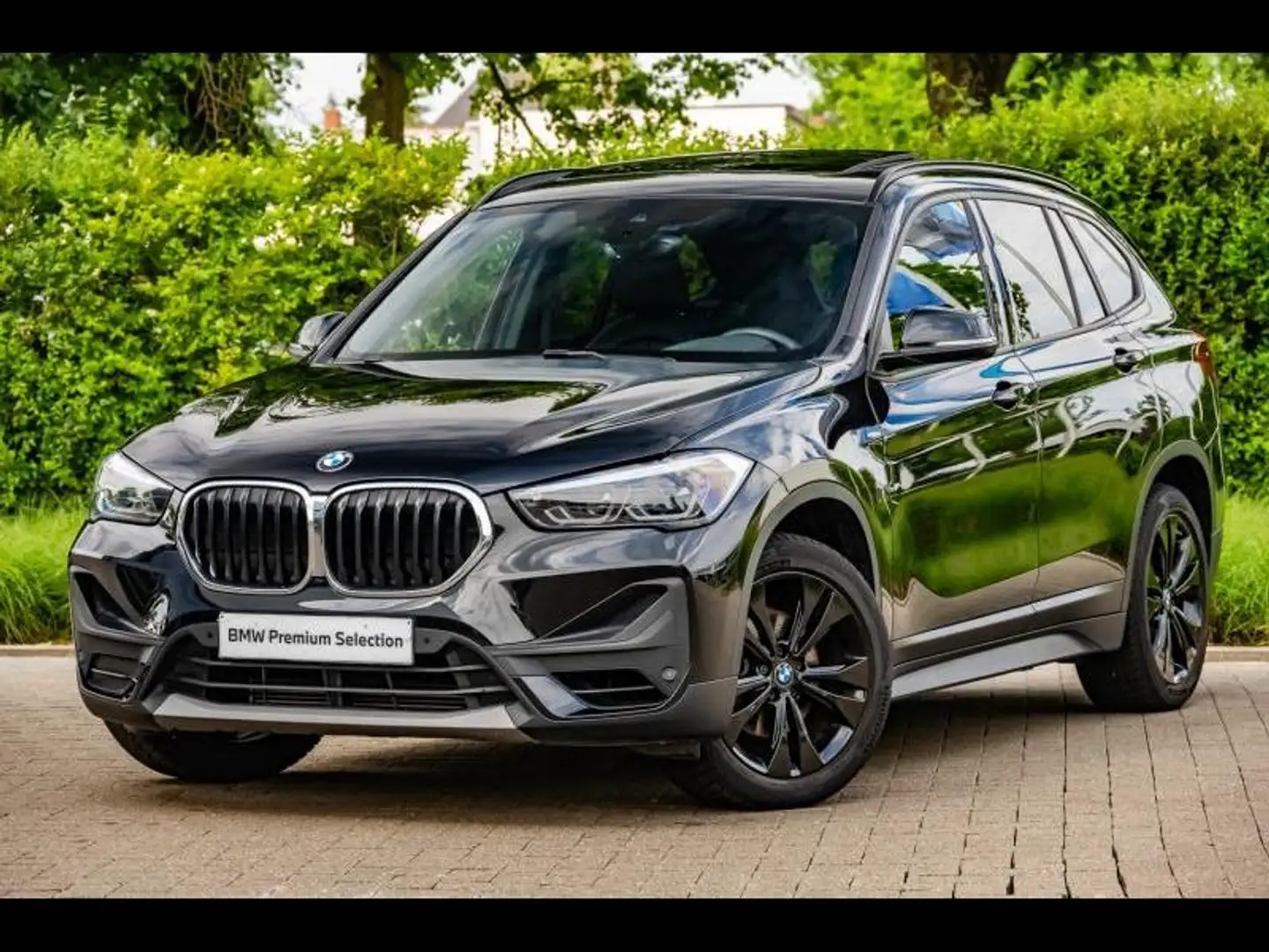 BMW X1 sDrive18i Schwarz - 1