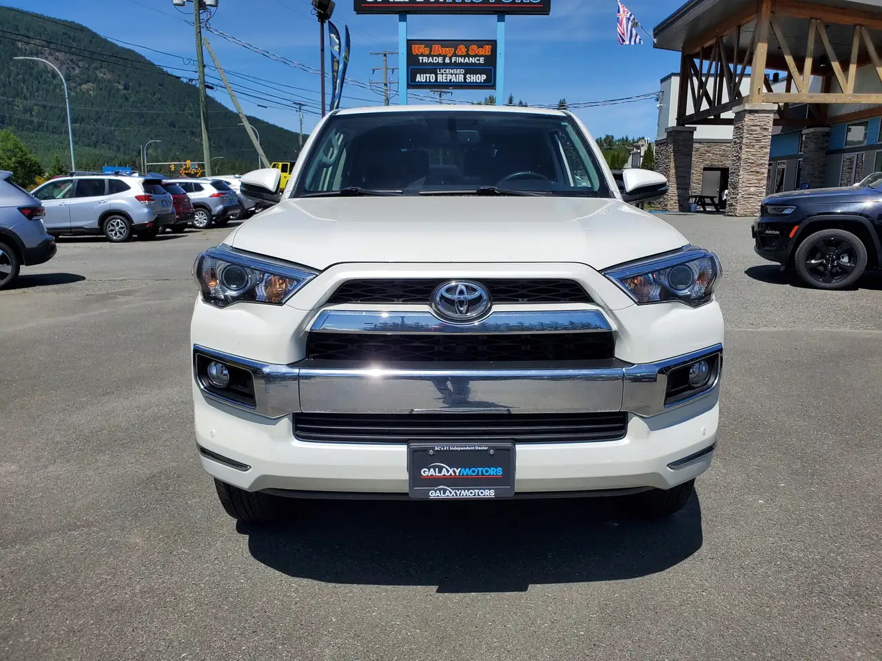 Toyota 4-Runner снимка Toyota 4-Runner