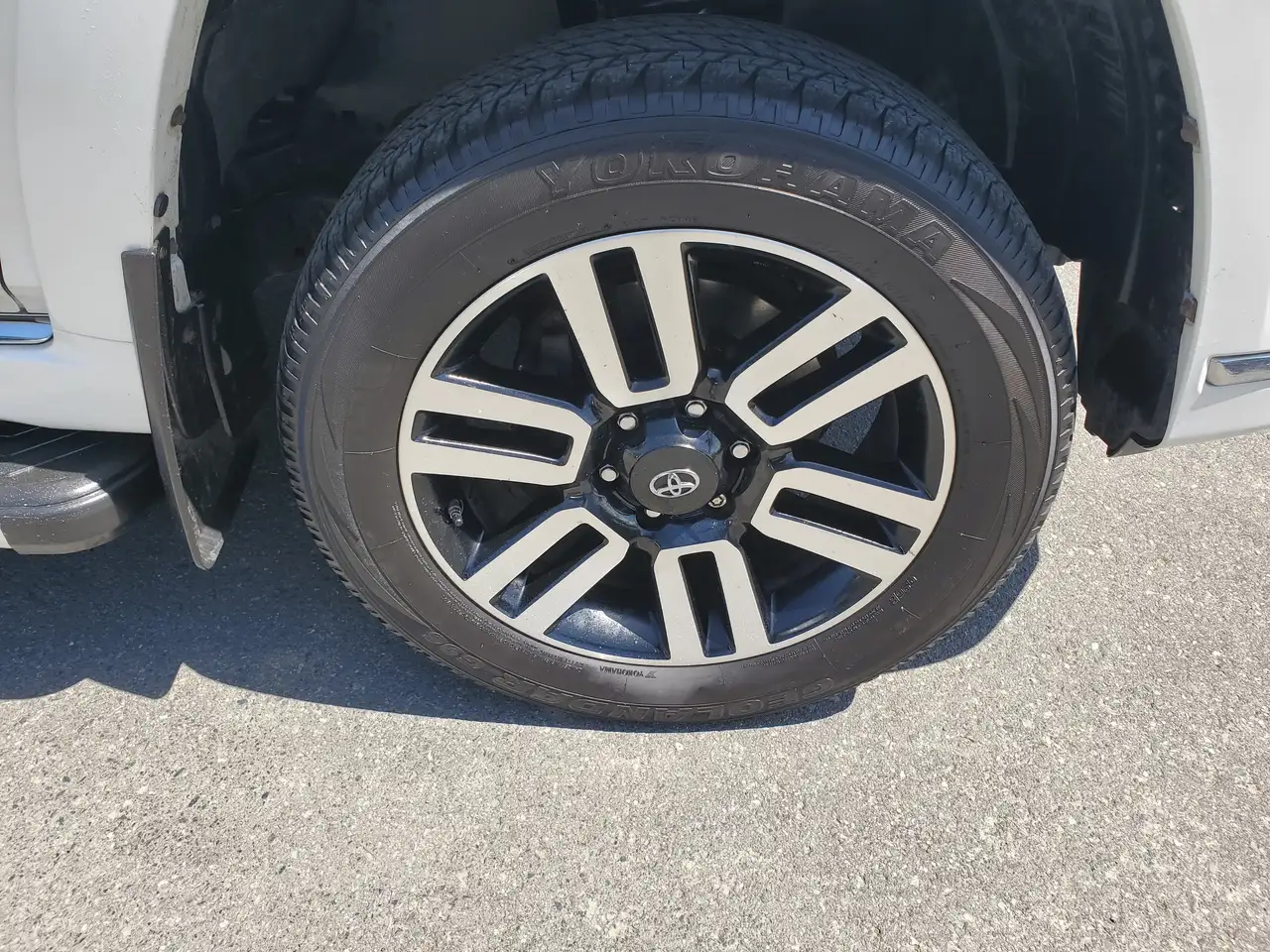 Toyota 4-Runner снимка Toyota 4-Runner