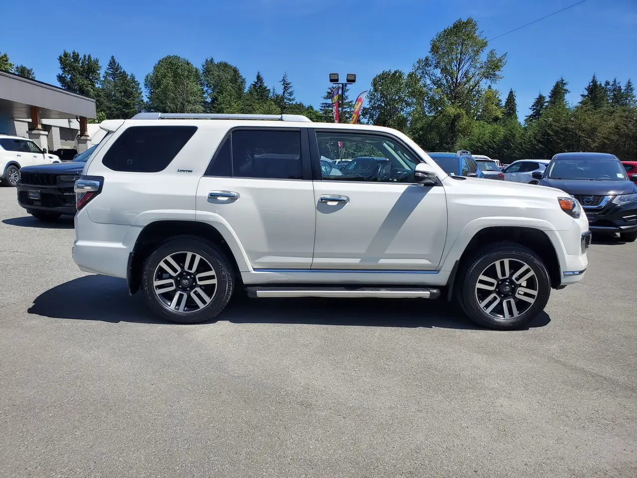 Toyota 4-Runner снимка Toyota 4-Runner
