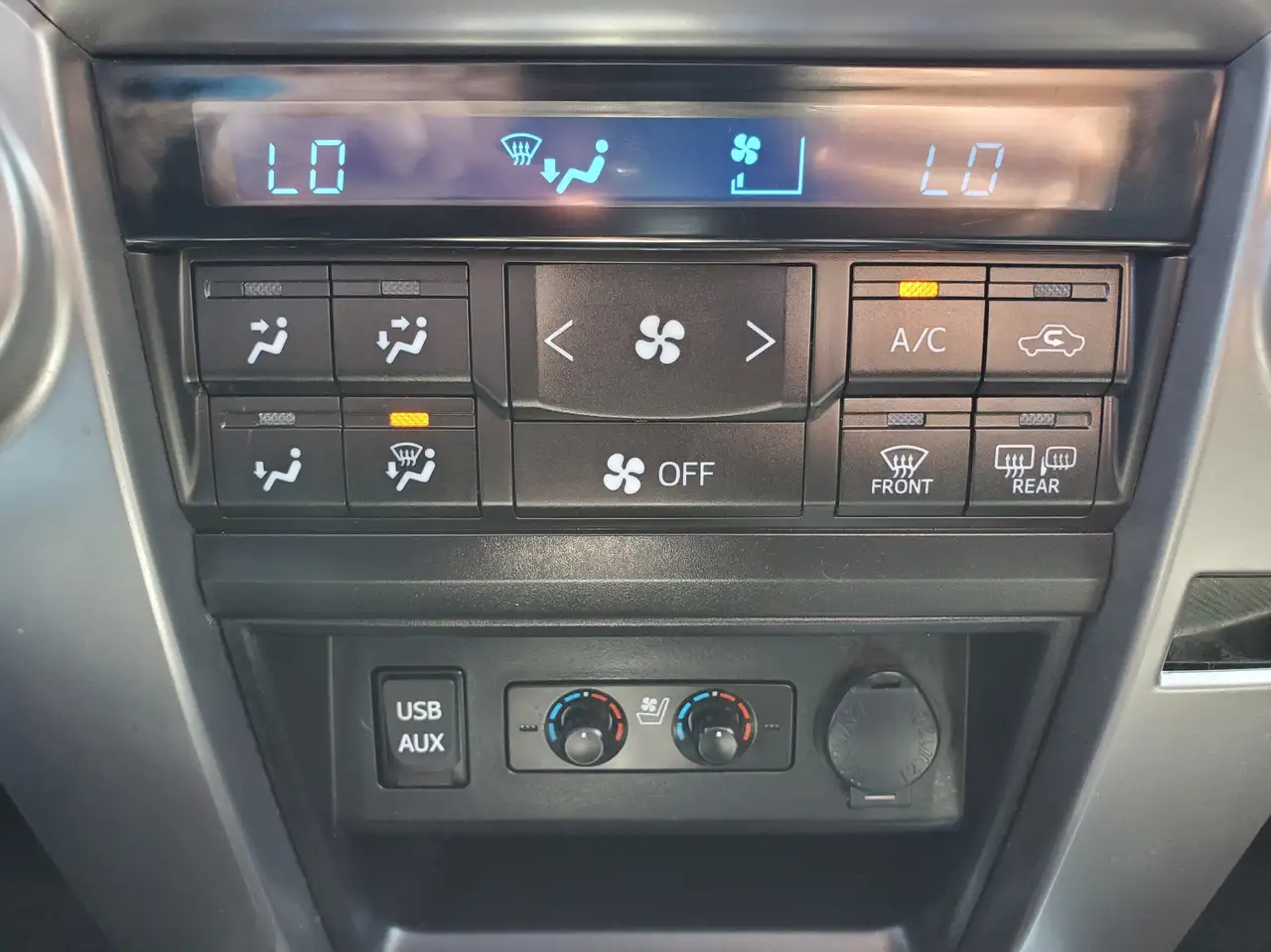 Toyota 4-Runner снимка Toyota 4-Runner