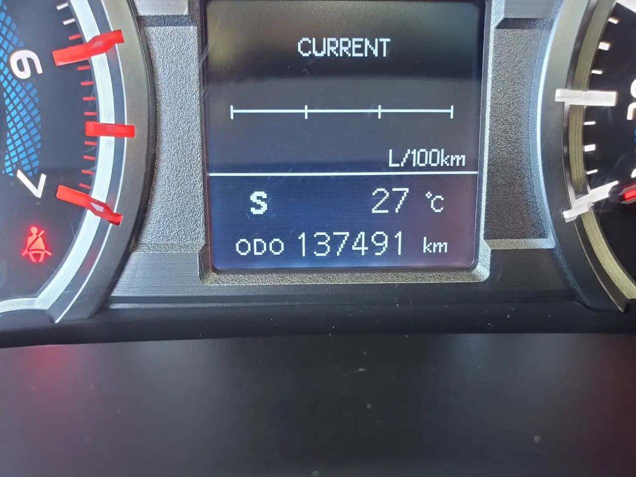 Toyota 4-Runner снимка Toyota 4-Runner